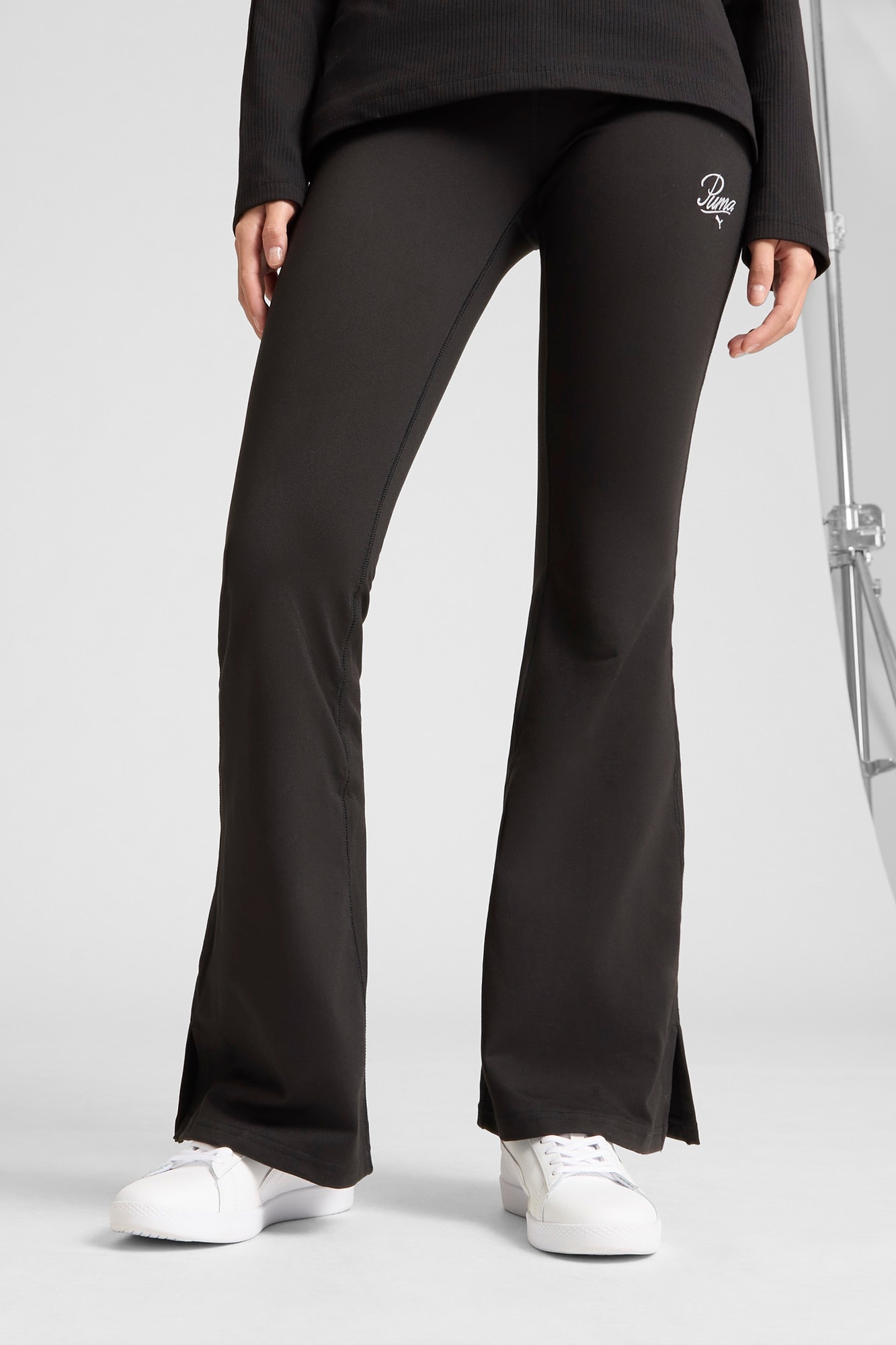 ESS Script Women's Flarred Leggings - 3