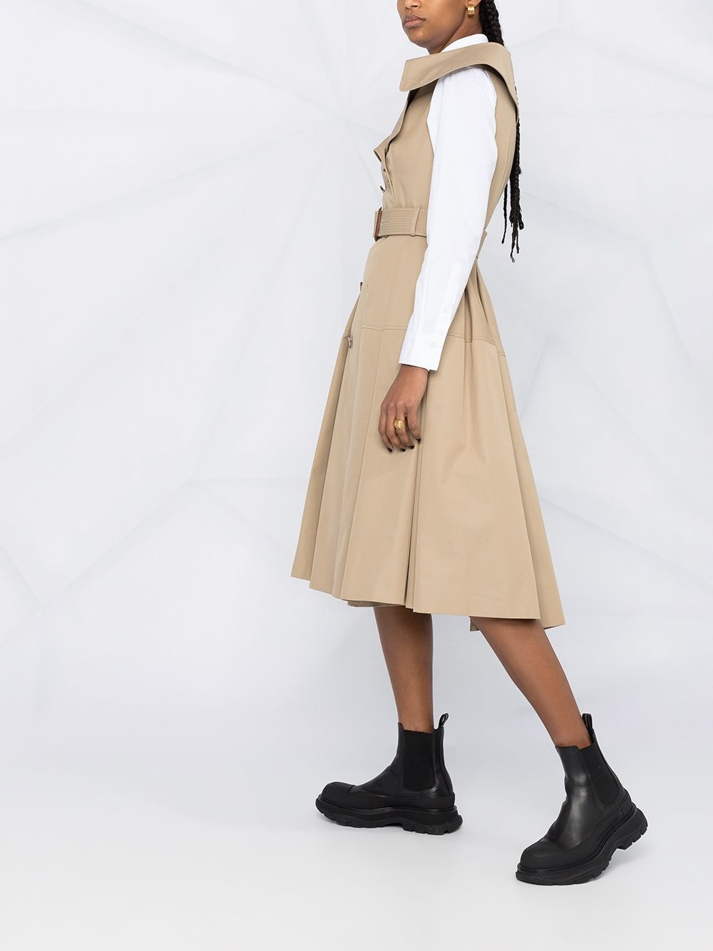 sleeveless pleated trench coat - 4