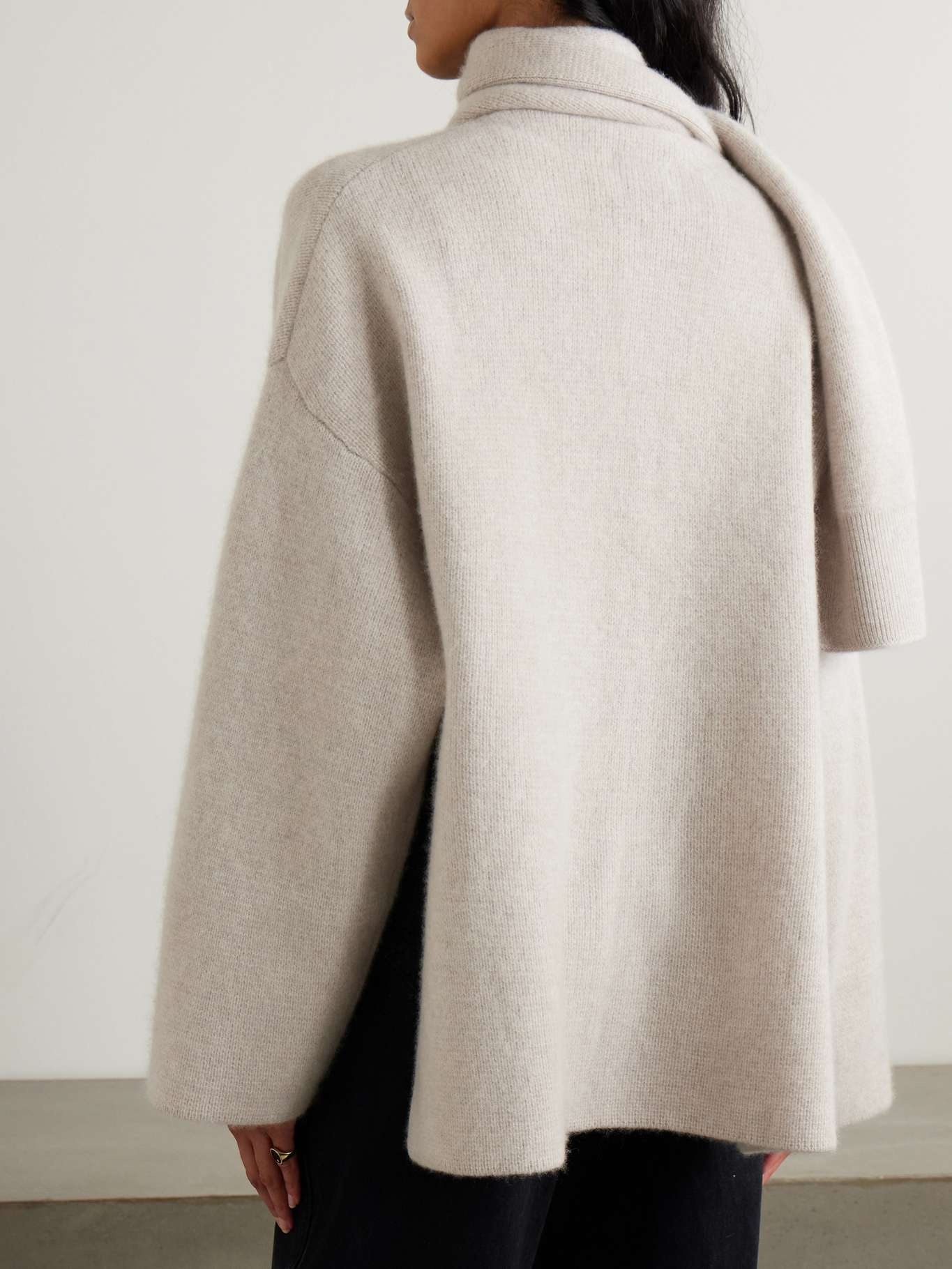 Spain scarf-effect organic cashmere cardigan Beige - 3