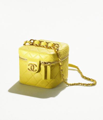 CHANEL Small Vanity Case outlook