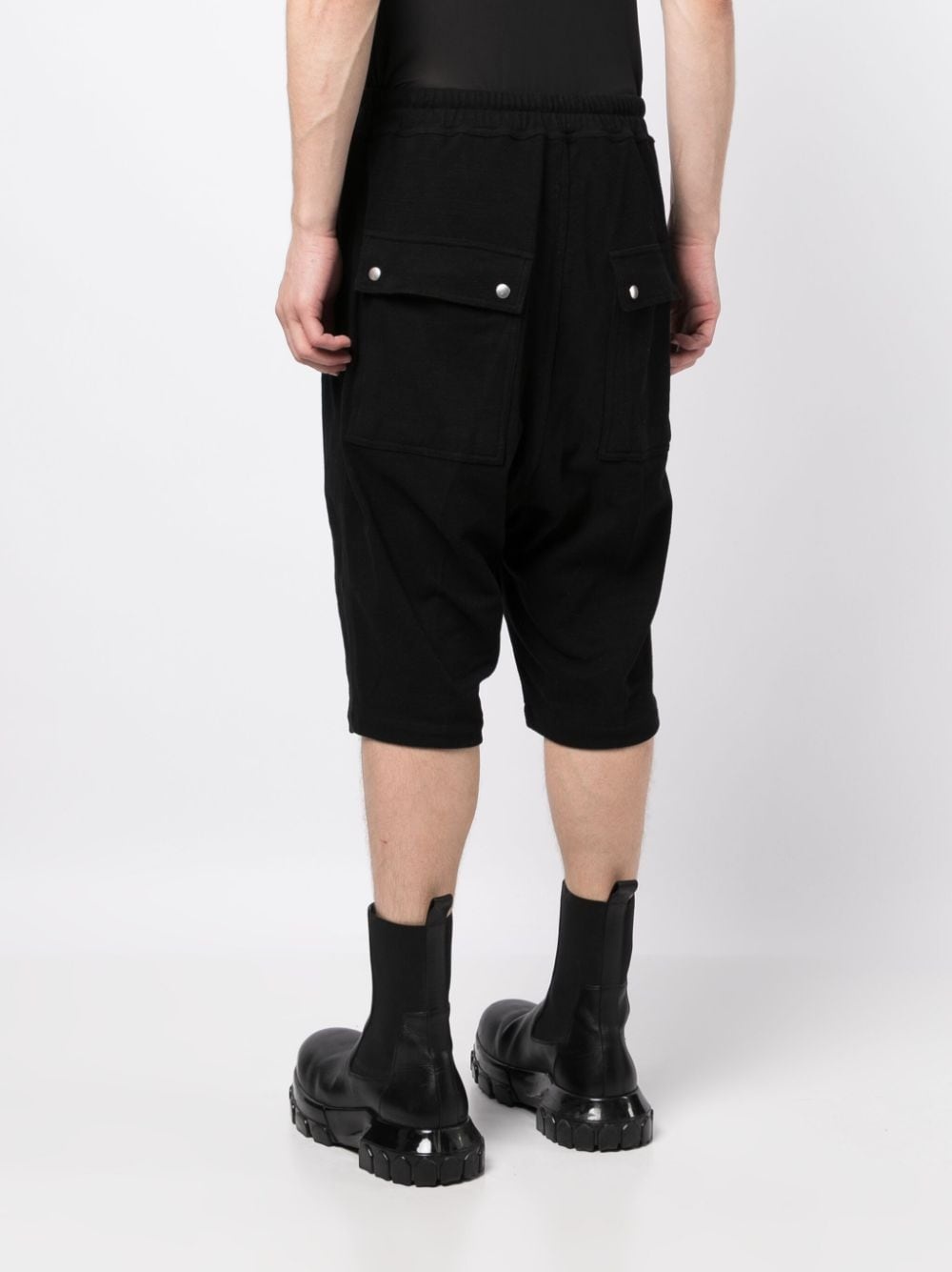 eyelet-detailing drop-crotch shorts - 4
