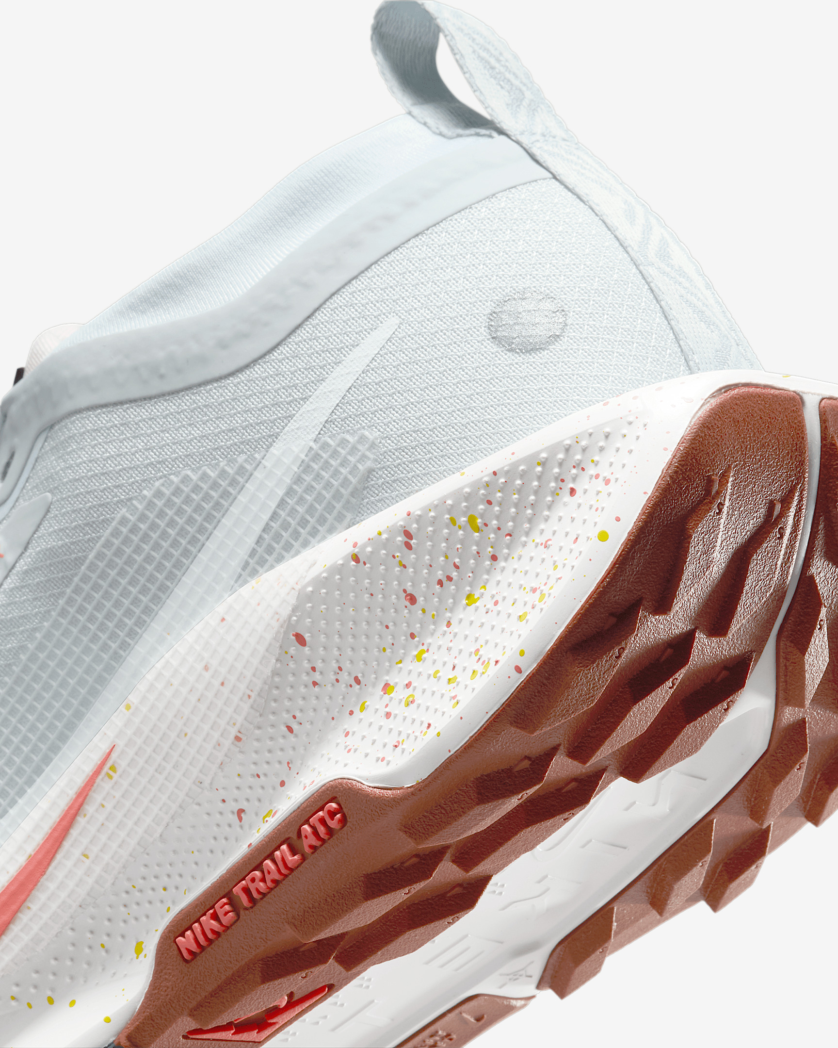 Nike Pegasus Trail 5 GORE-TEX Women's Waterproof Trail Running Shoes - 8