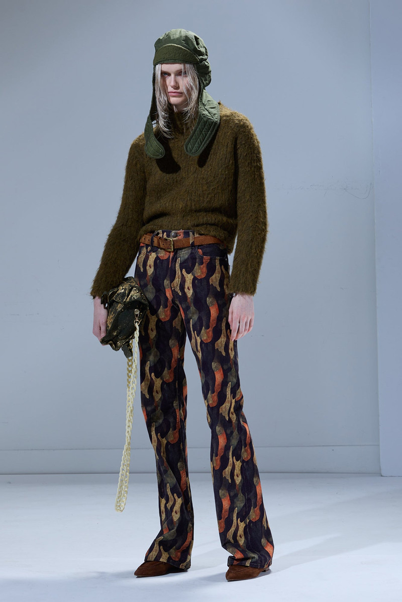 R13 JANE JEAN outlook