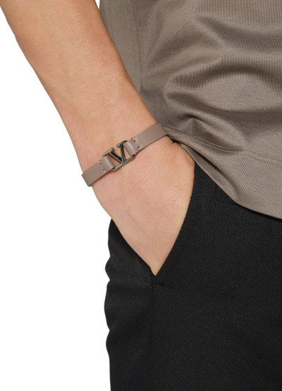 Valentino Vlogo Signature leather bracelet outlook