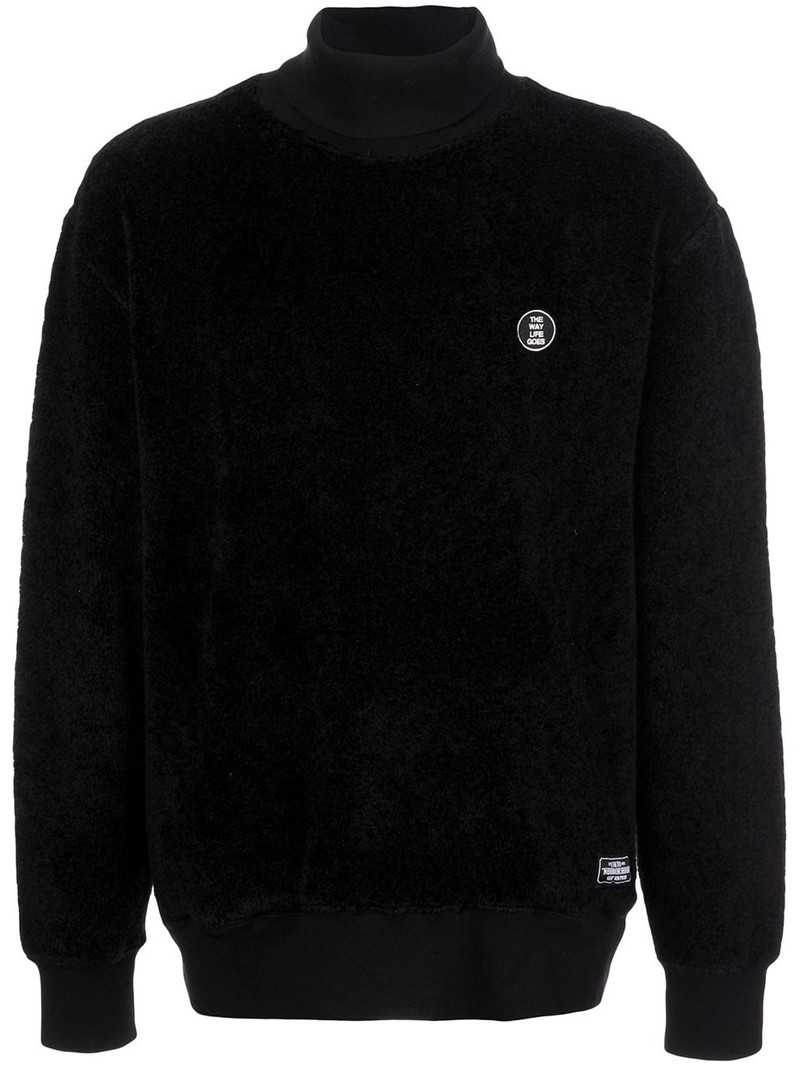 polar turtleneck sweatshirt 1