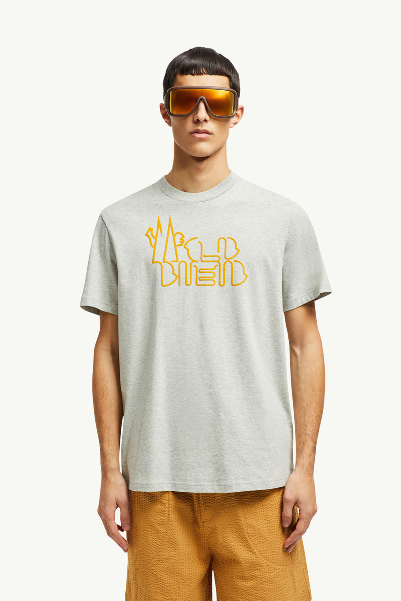 Moncler Curved Logo Cotton T-Shirt outlook
