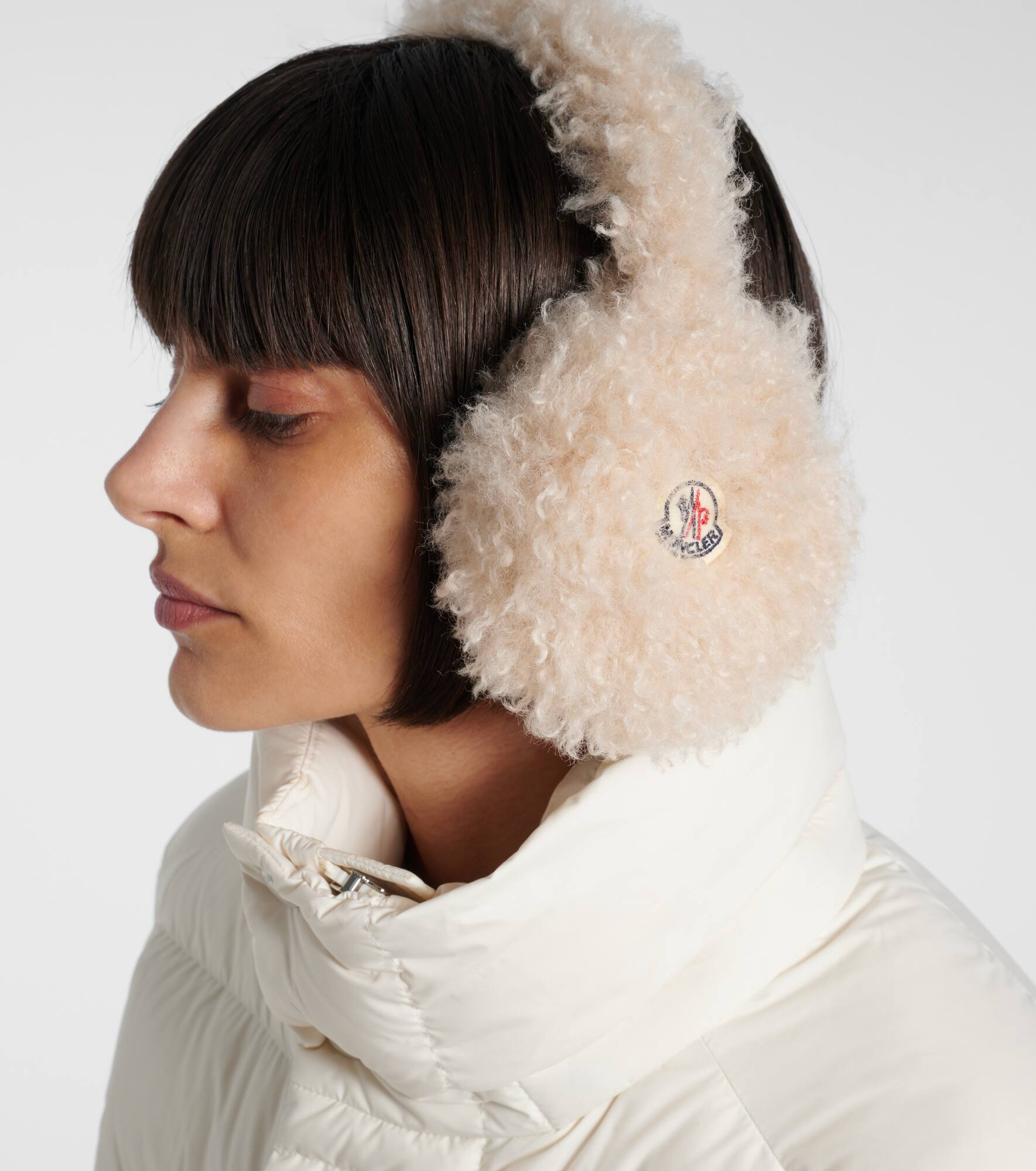 Logo faux shearling earmuffs - 4
