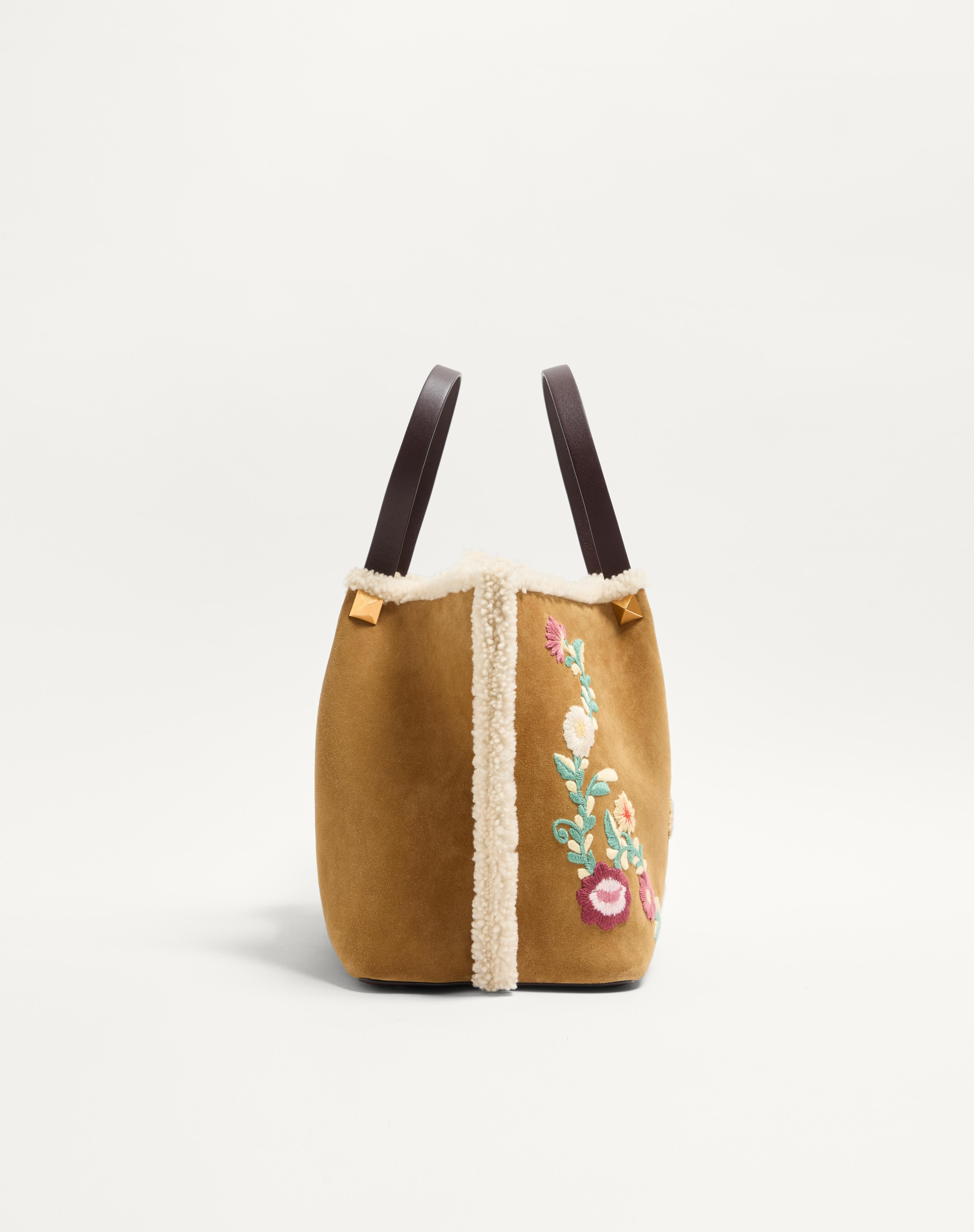 VALENTINO GARAVANI MEDIUM SHOPPING BAG IN EMBROIDERED SUEDE WITH SHEEPSKIN LINING. - 3