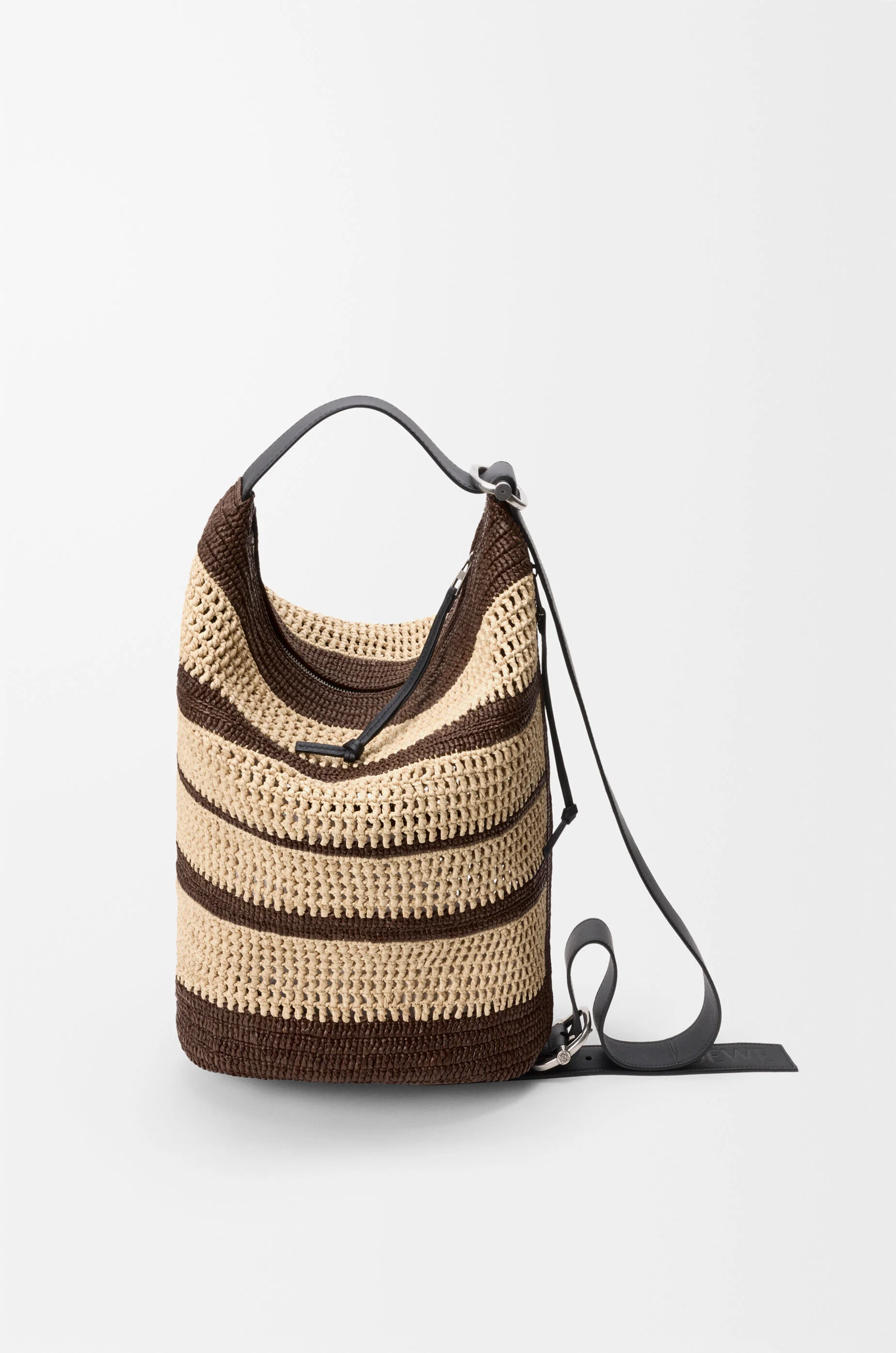 Loop bucket in raffia - 1