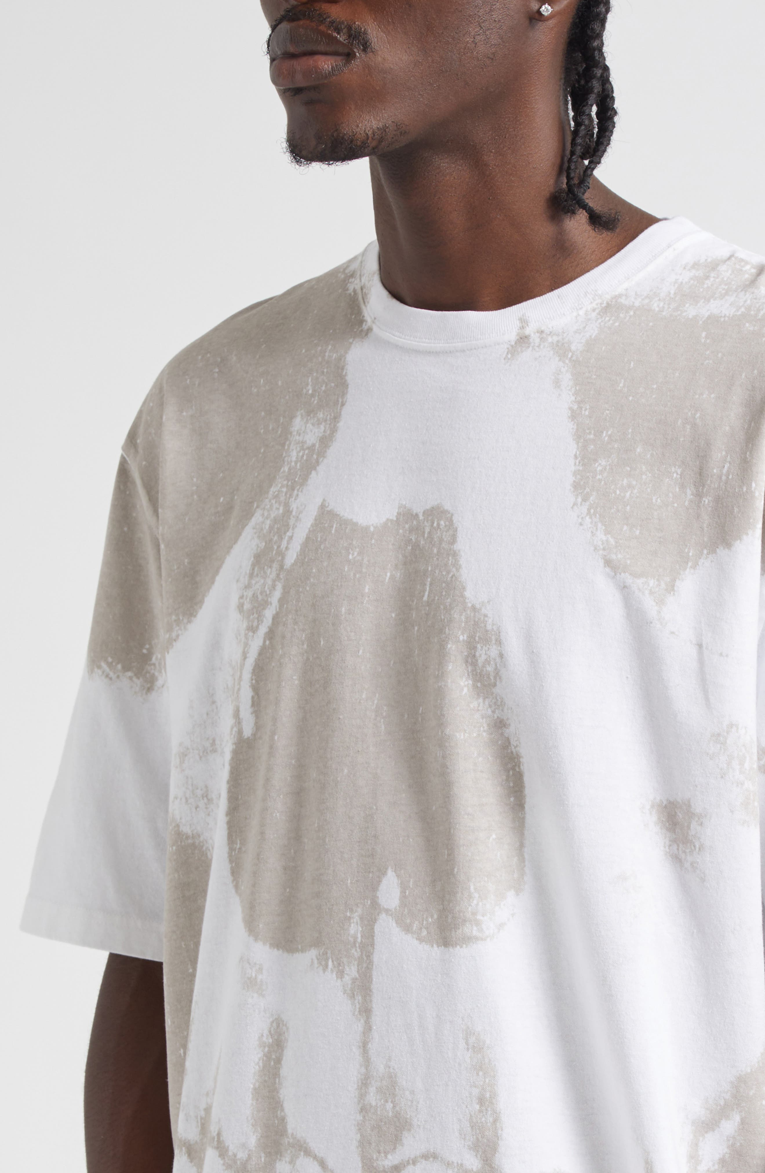 McQueen Skull Print Graphic T-Shirt in White/Stone at Nordstrom - 4