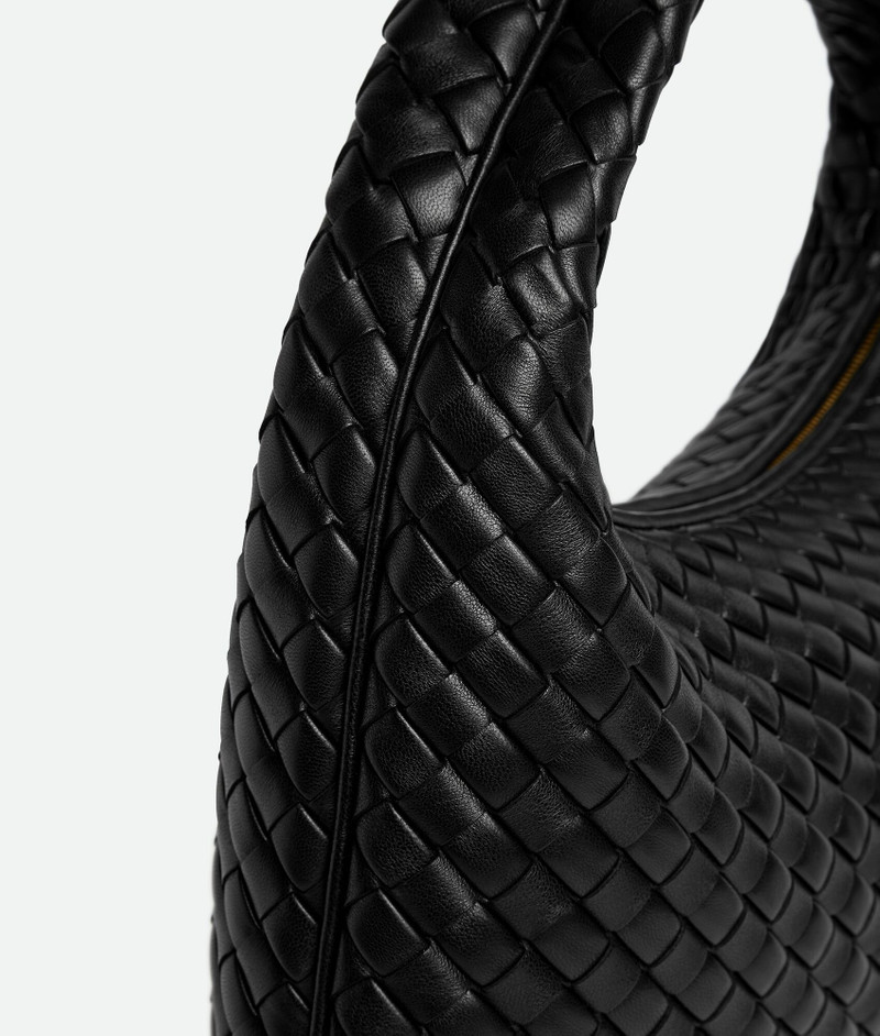 Bottega Veneta Veneta outlook