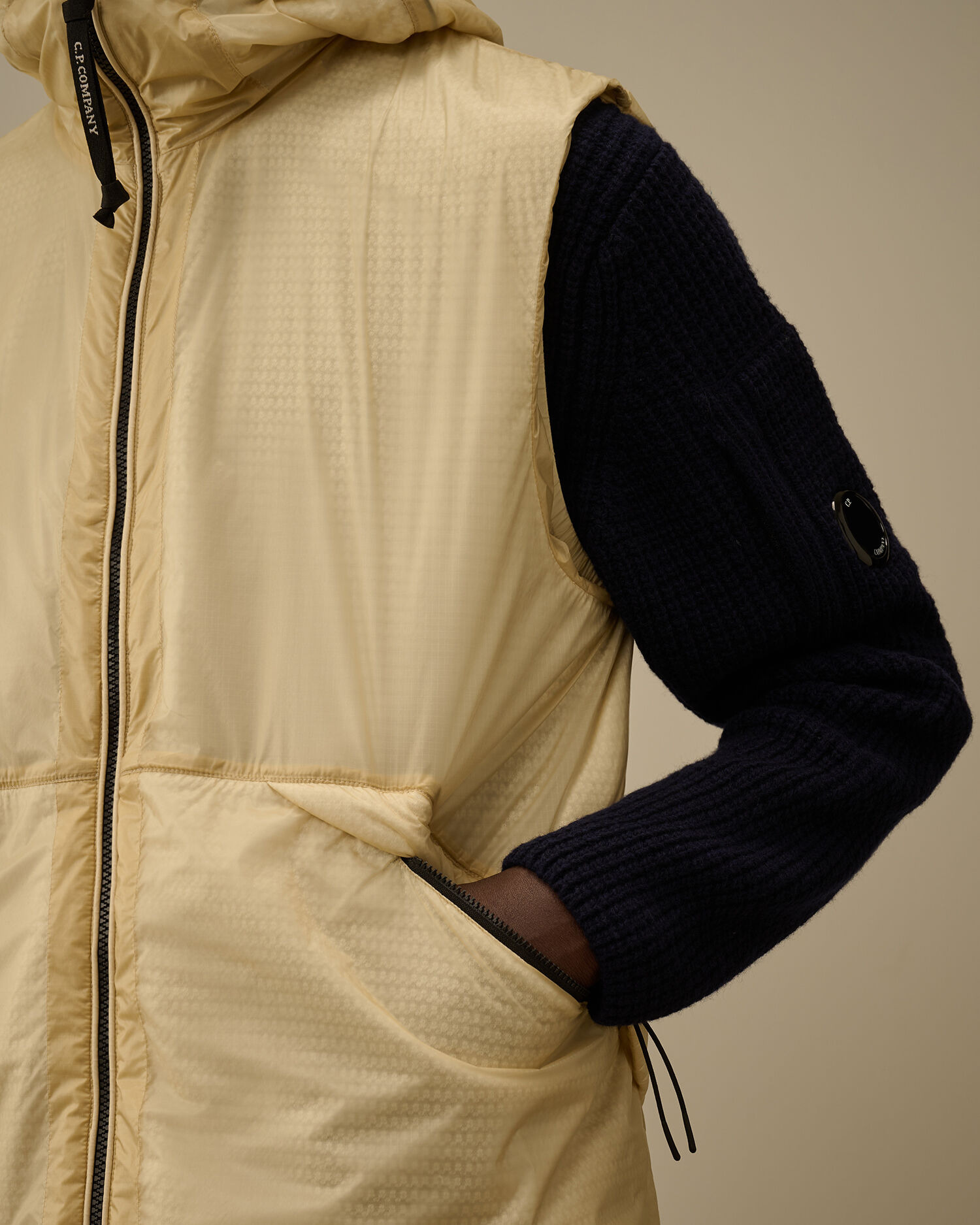 Nada Shell Goggle Padded Gilet - 5