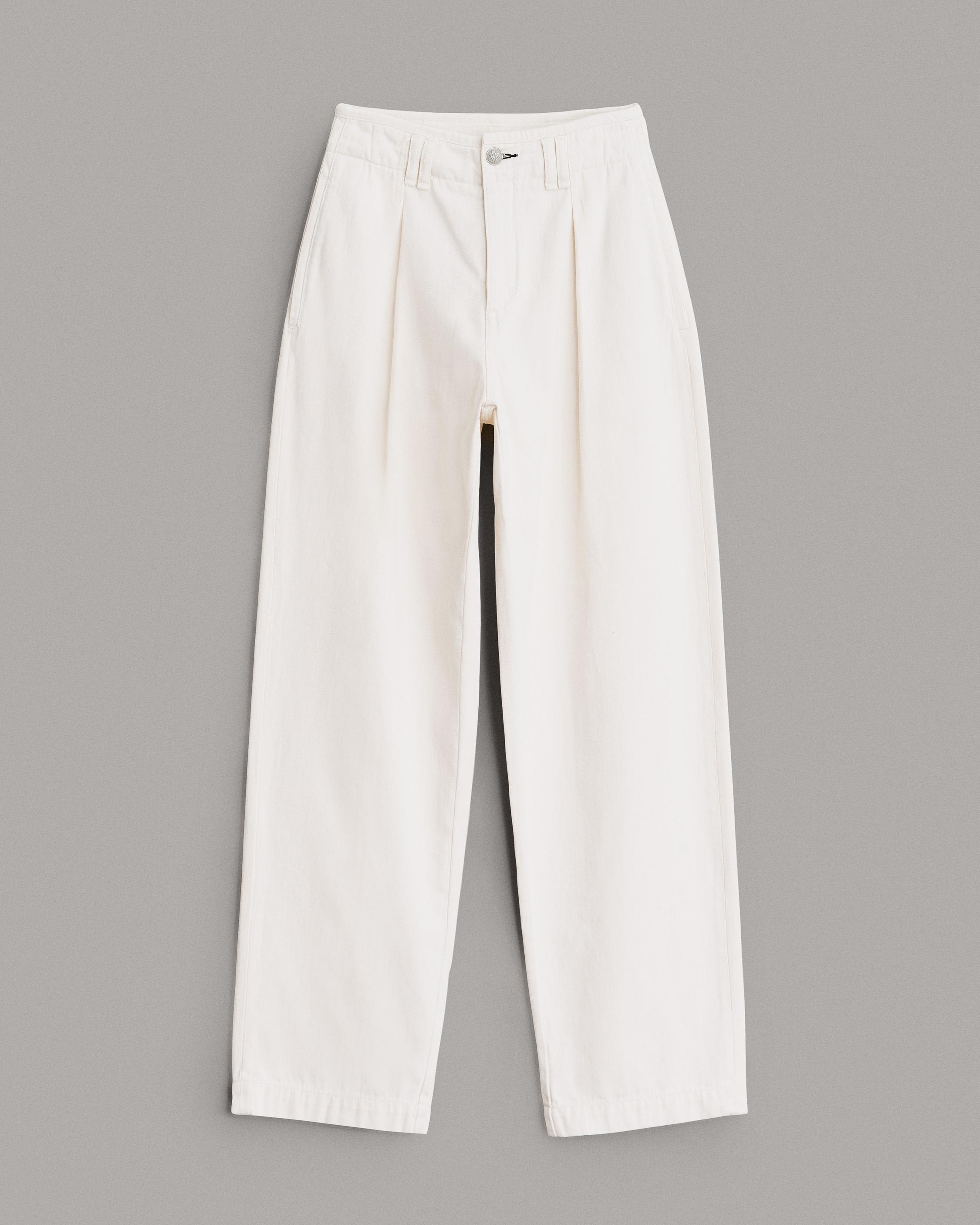 High Rise Pleated Cotton Trouser
Classic Fit Pant - 1
