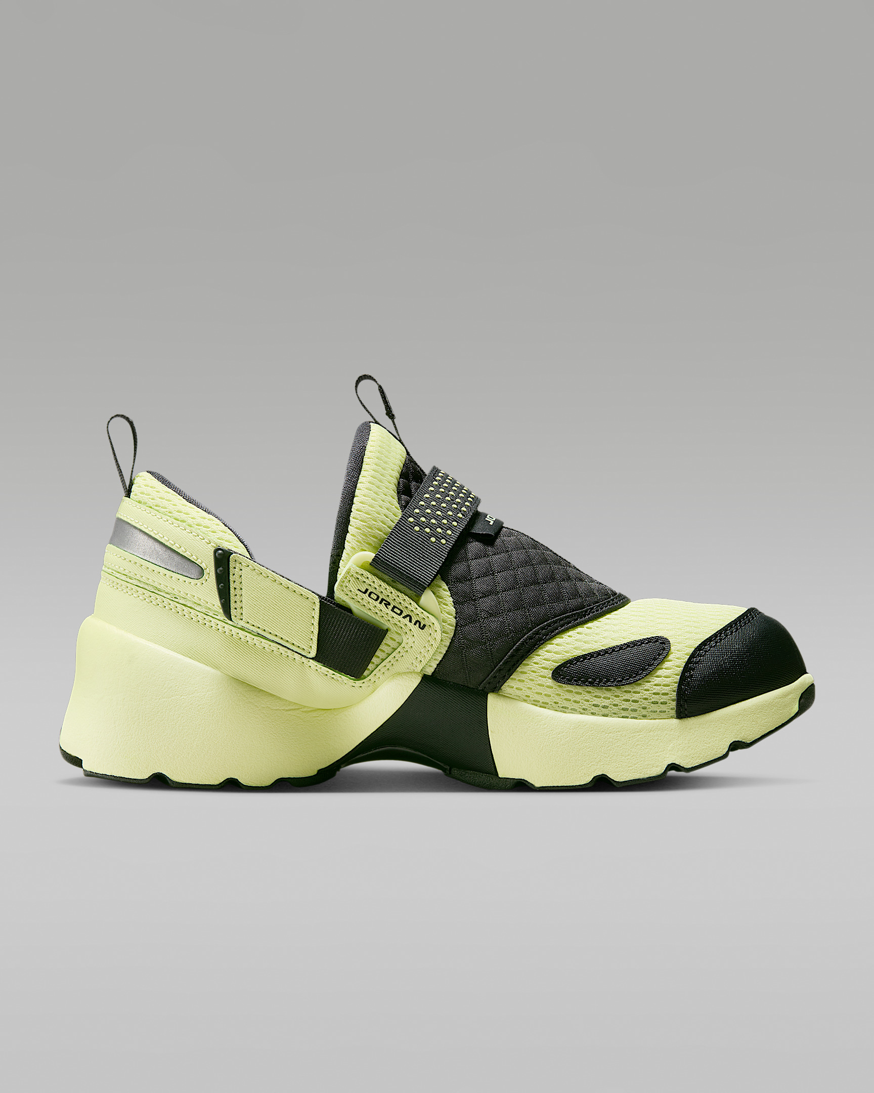 Jordan Trunner LX Women's Shoes - 3