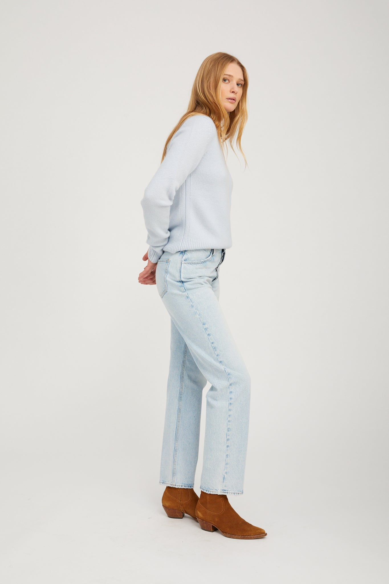 BABY BLUE HEAVY CASHMERE V-NECK SWEATER - 3