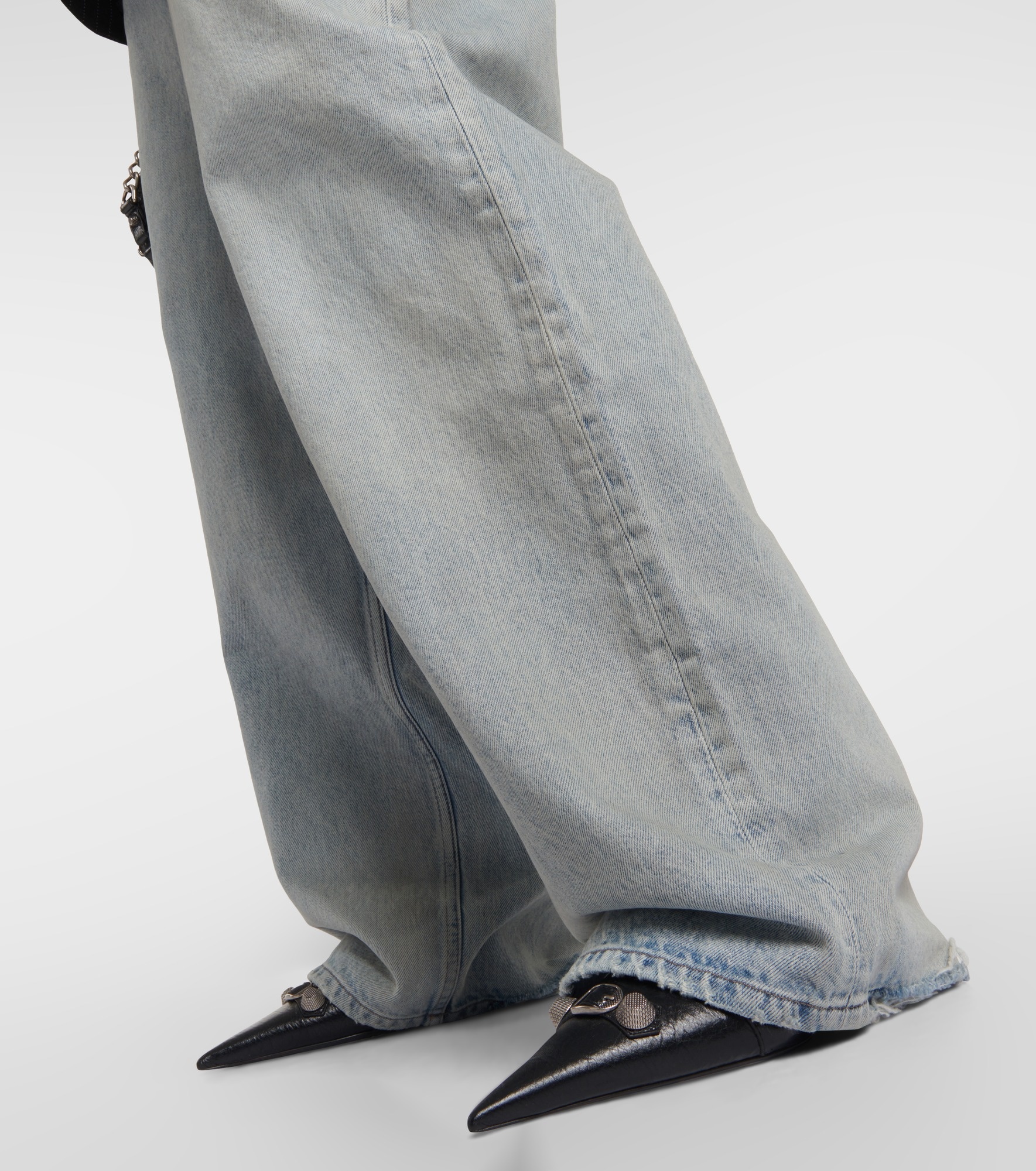 High-rise wide-leg jeans - 5