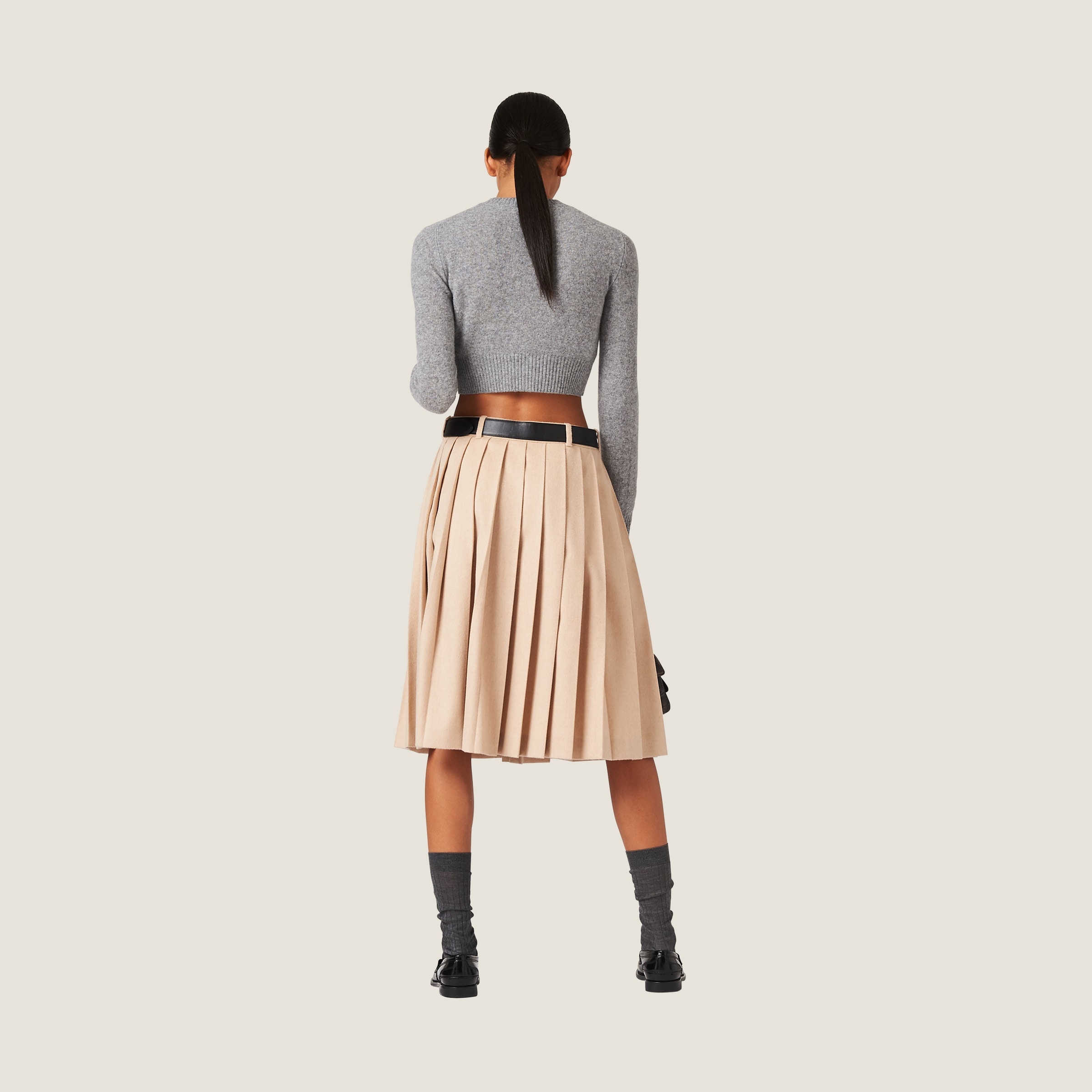 【関税&送料込】Miu Miu Black Stretch Cashmere Blend Mini Sk Miu Miu Skirts Black Cashmere Wool ref.437078 - Joli Closet