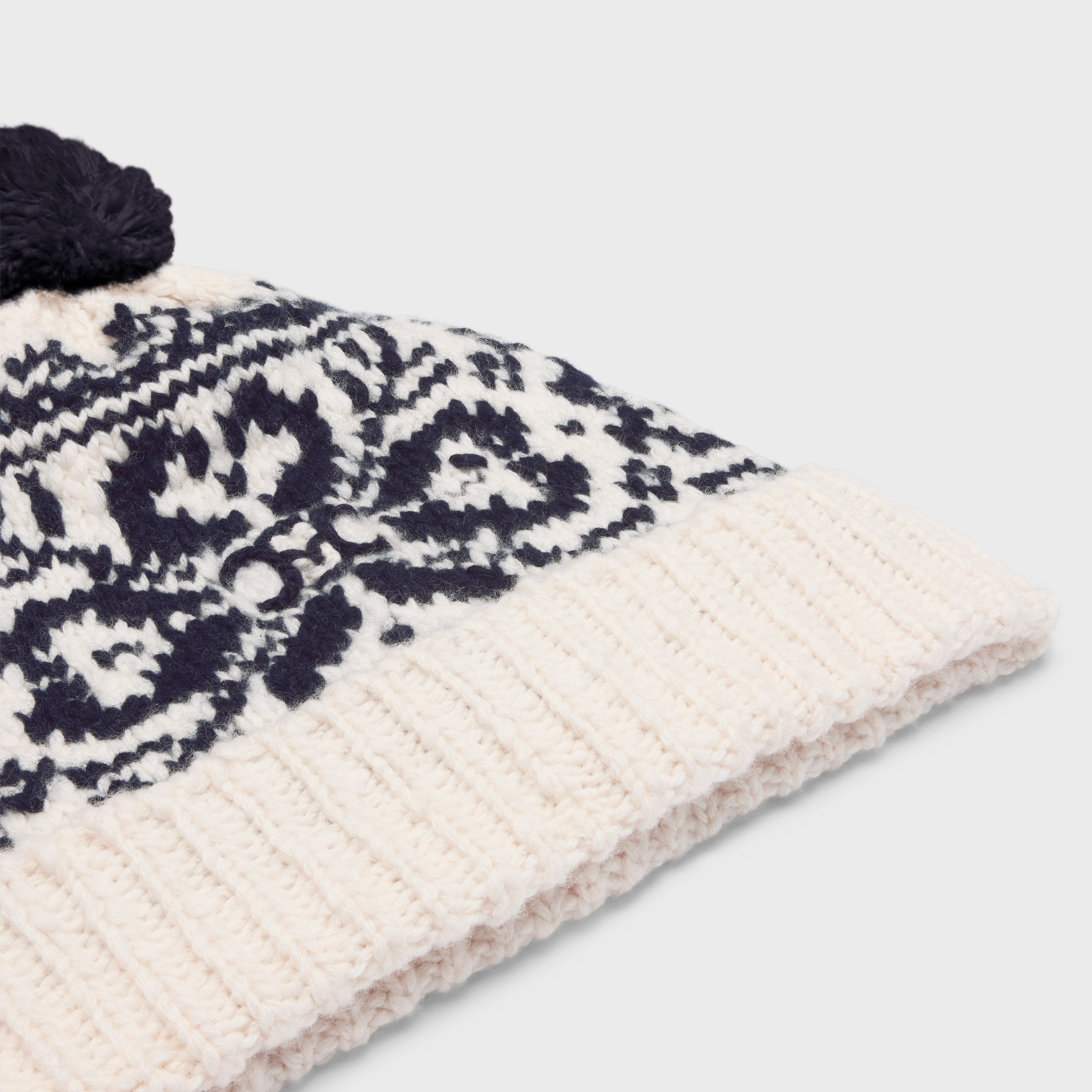 beanie in fair isle wool - 3