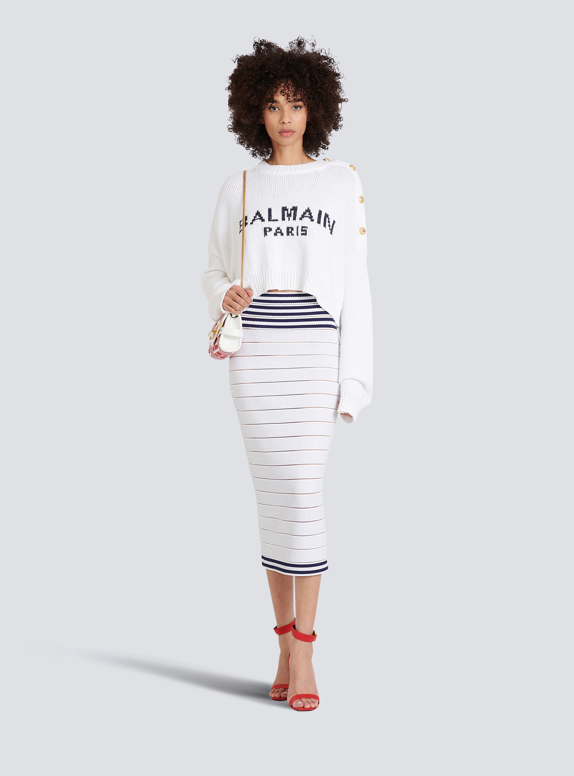 HIGH SUMMER CAPSULE - Cropped knit sweater with Balmain logo print - 2