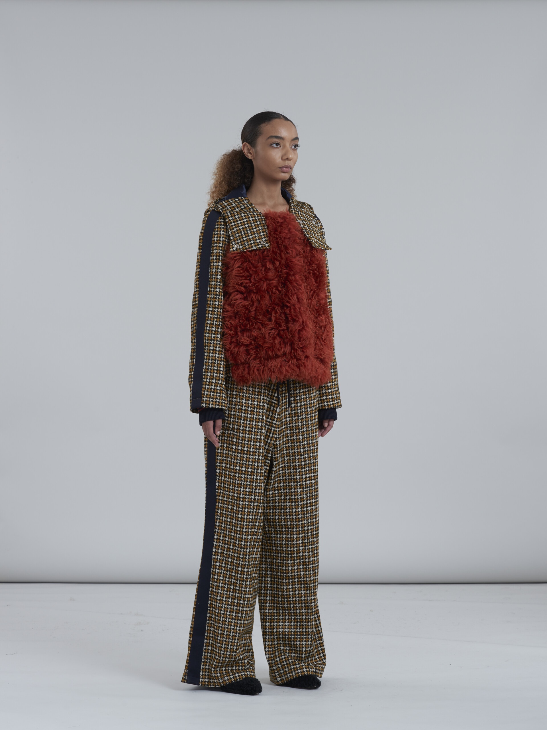 JERSEY JACQUARD JACKET WITH LAMB'S WOOL AND HOOD - 6