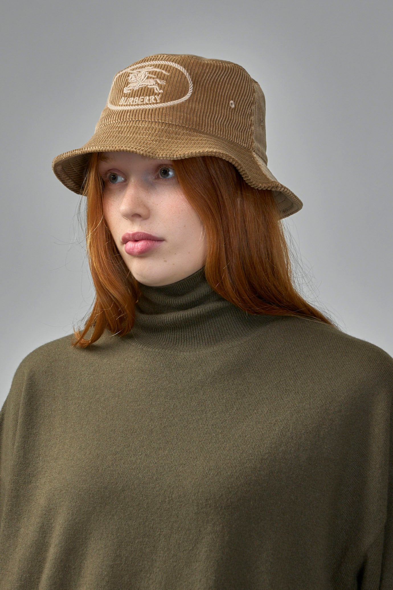 Knight Stamp Corduroy Bucket Hat - 2