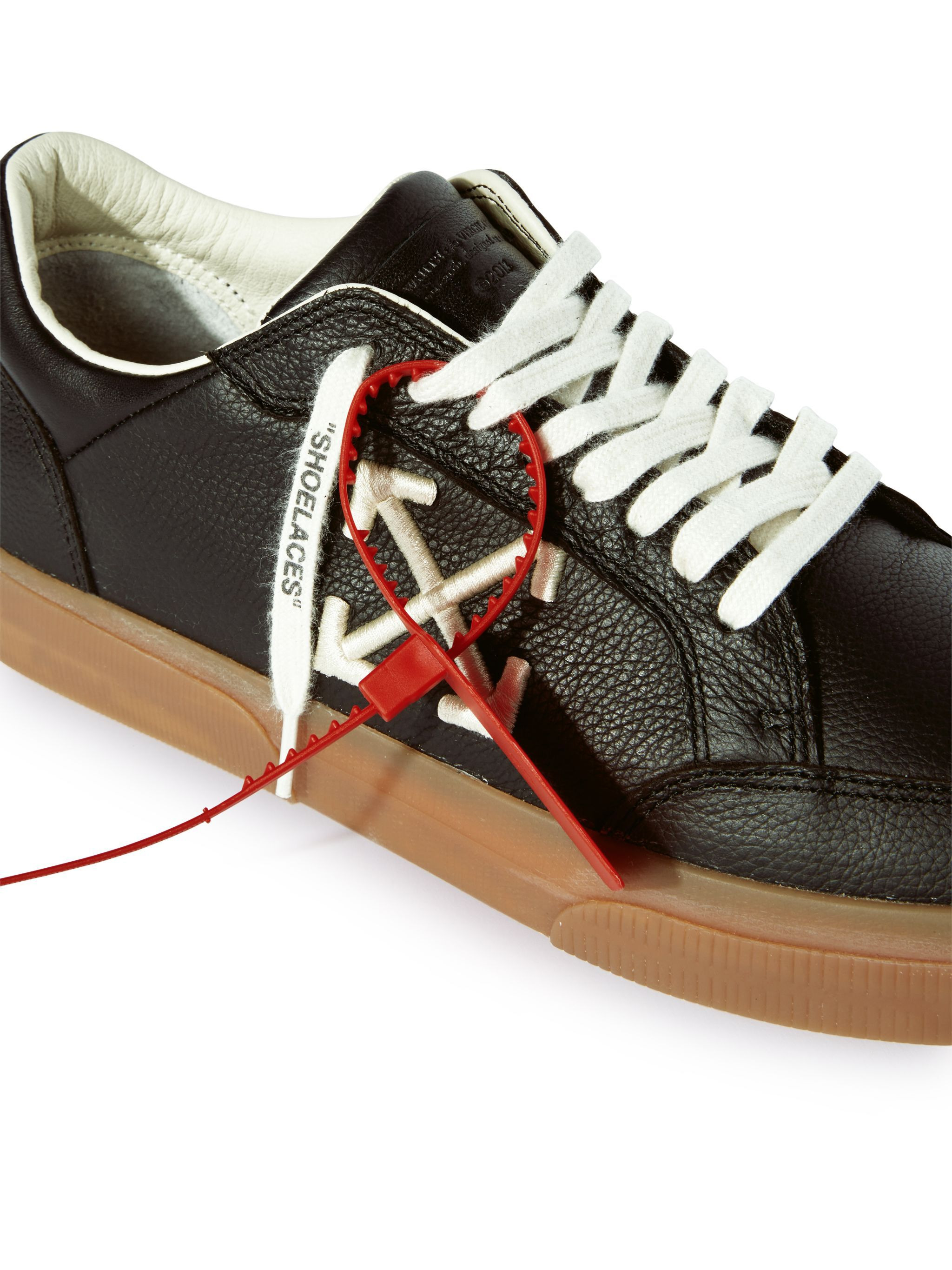 Black/ivory Vulcanized Leather - 6