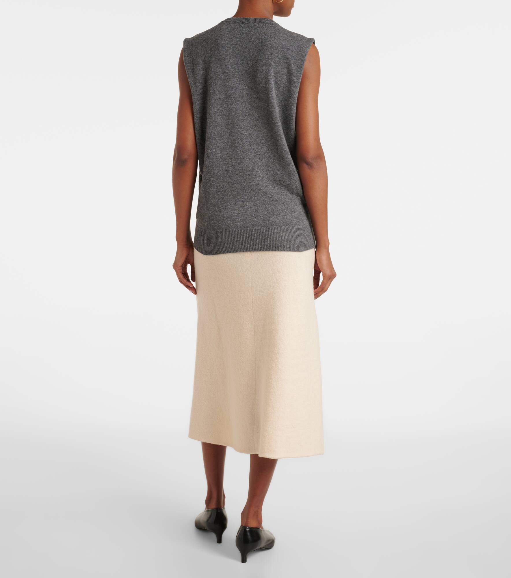 Cashmere sweater vest - 3