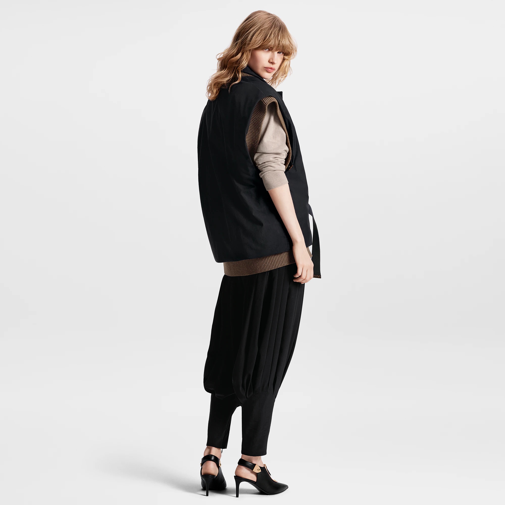 Sleeveless Utility Strap Jacket - 3