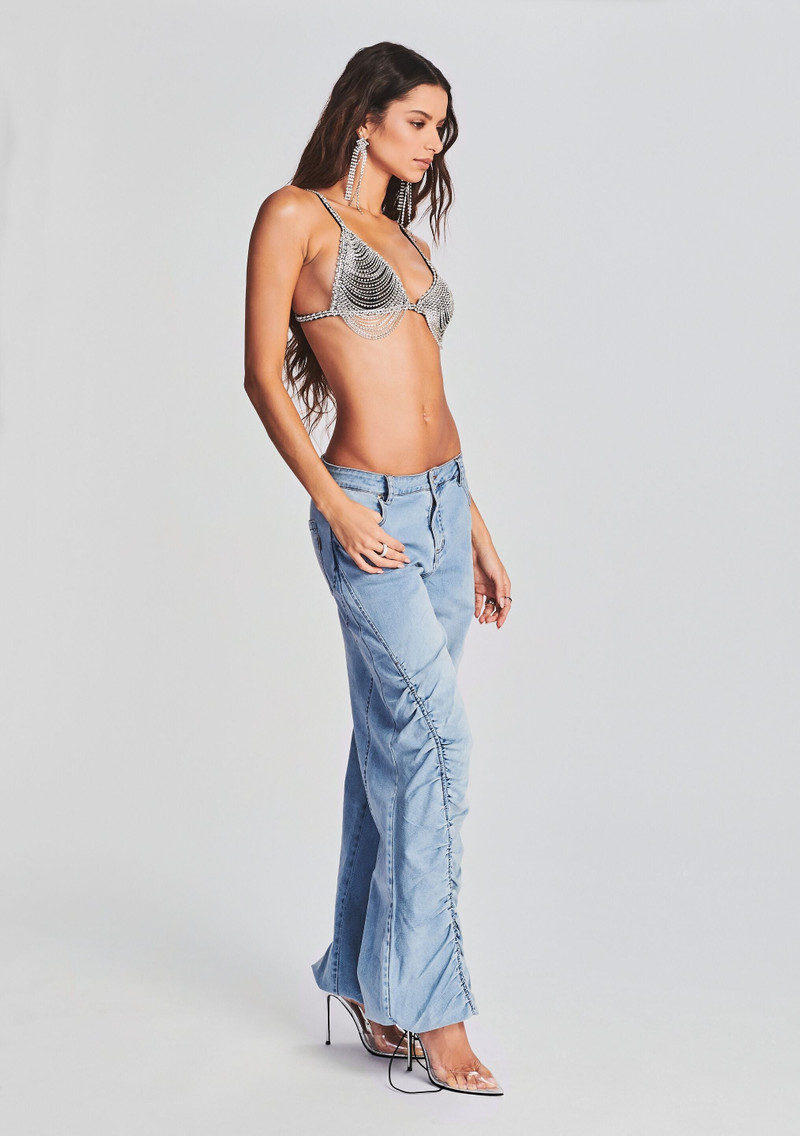 RETROFÊTE GISELLI JEAN outlook