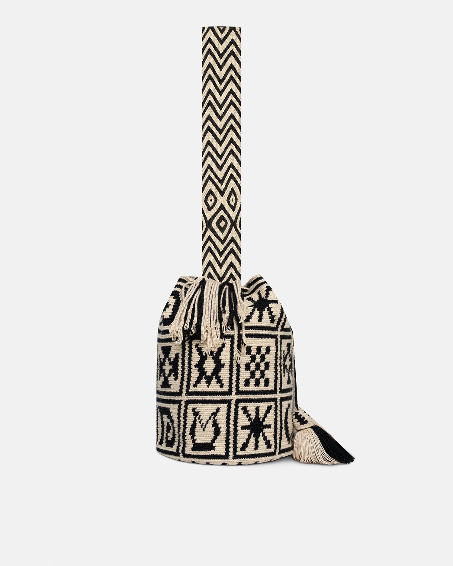 Crocheted Bucket Bag - 3