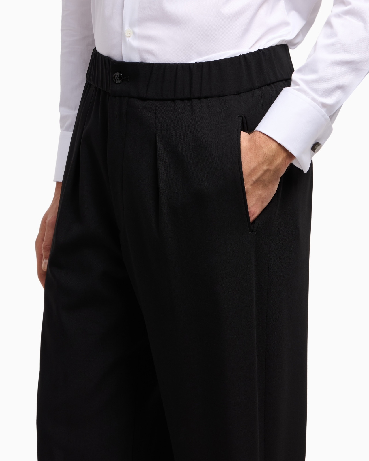 SINGLE-PLEAT, PURE VIRGIN WOOL CRÊPE TROUSERS - 5