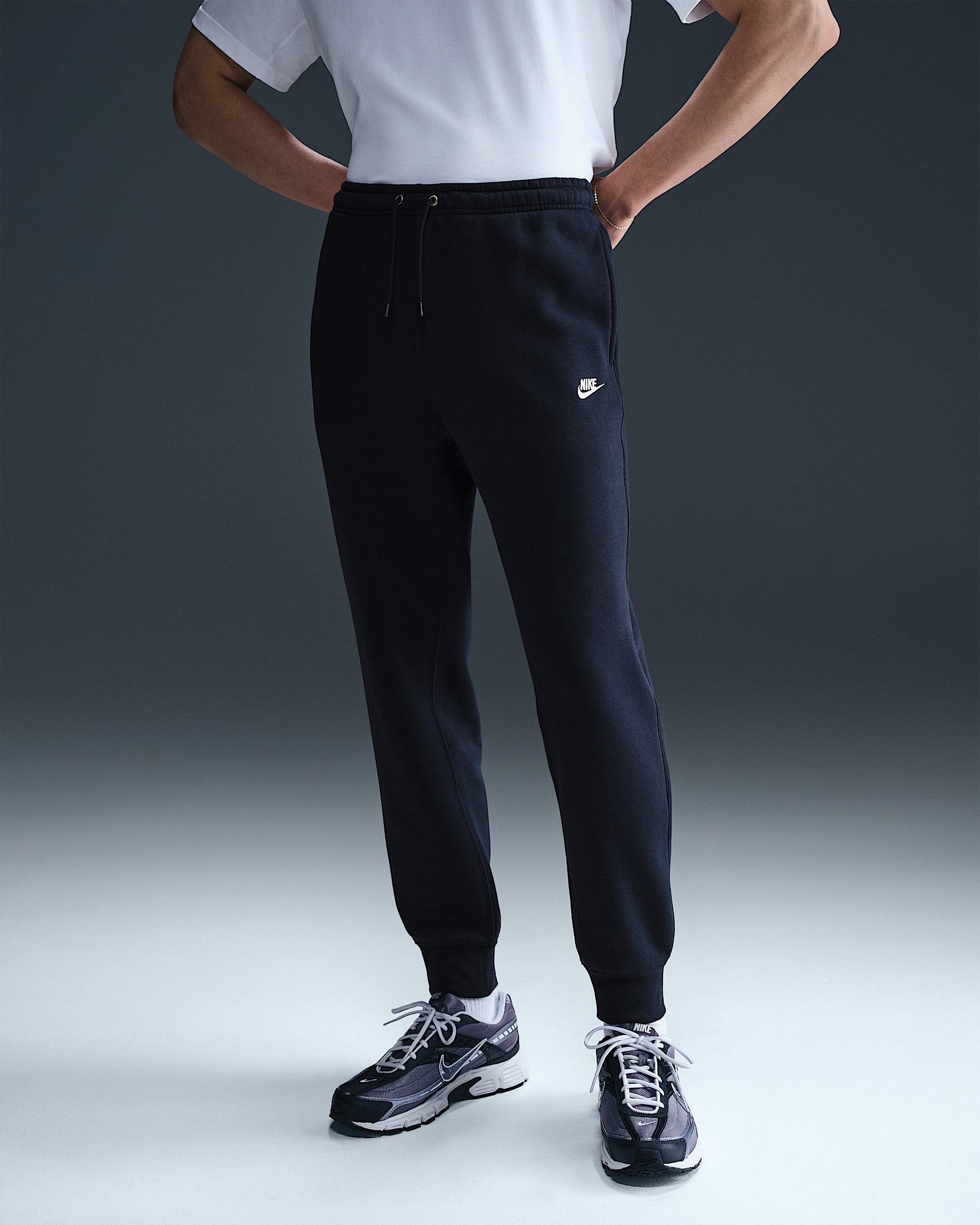 Nike Club Men's Joggers - 2