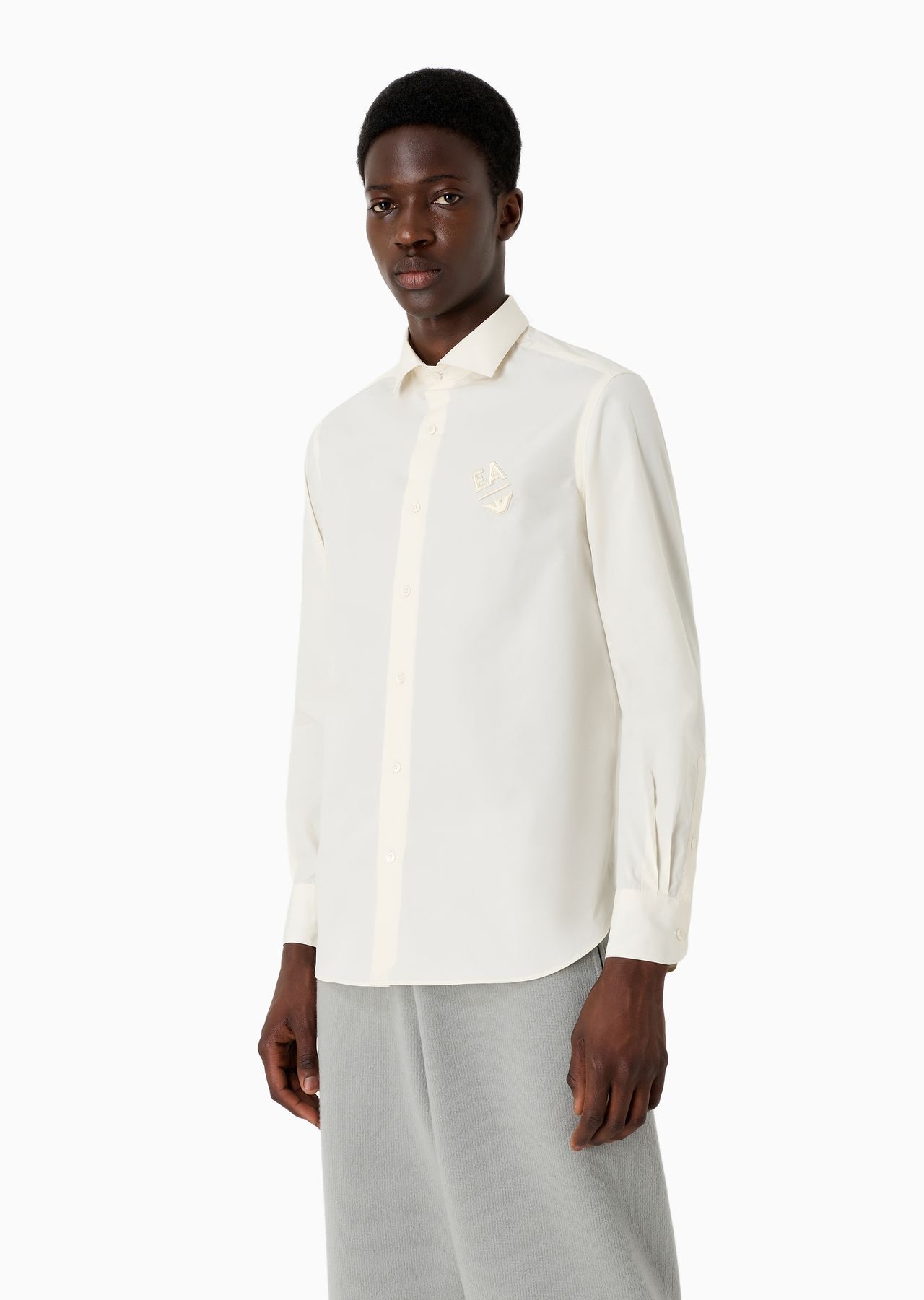 Cotton poplin shirt with embossed EA embroidery - 2