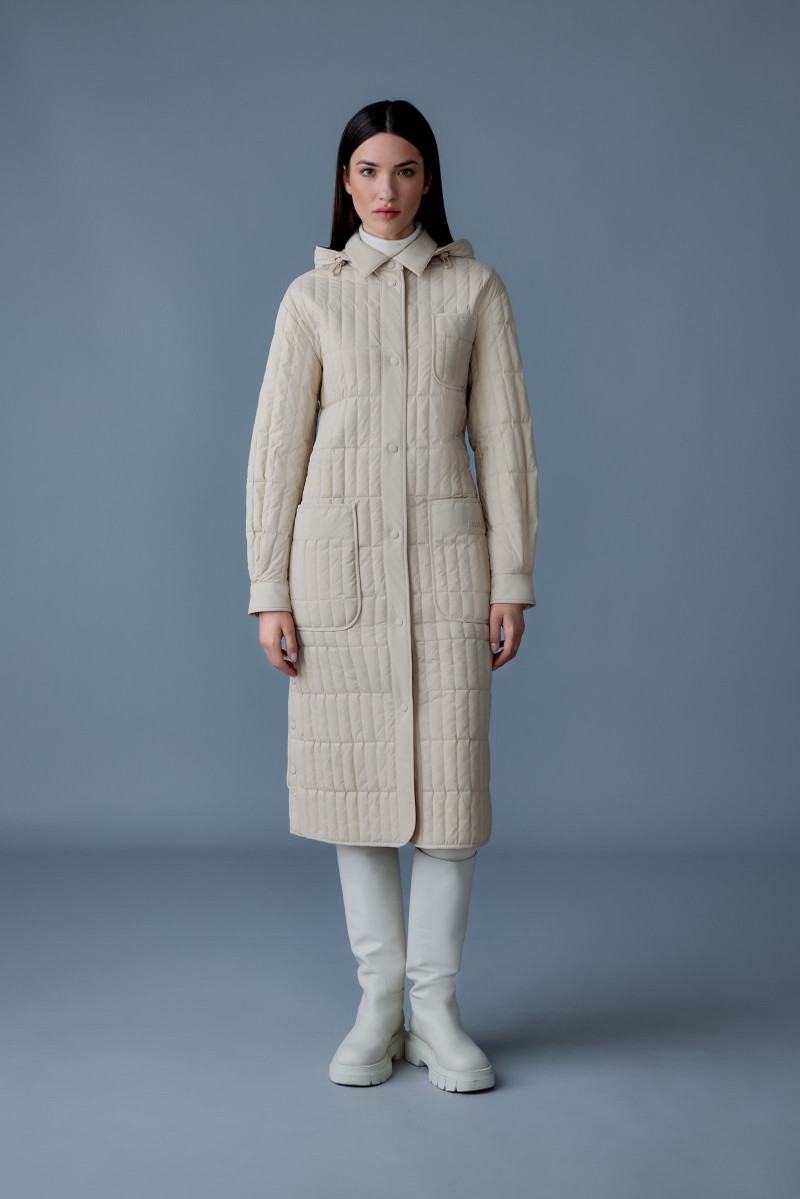 MACKAGE TADOKA Light down vertical quilted coat outlook