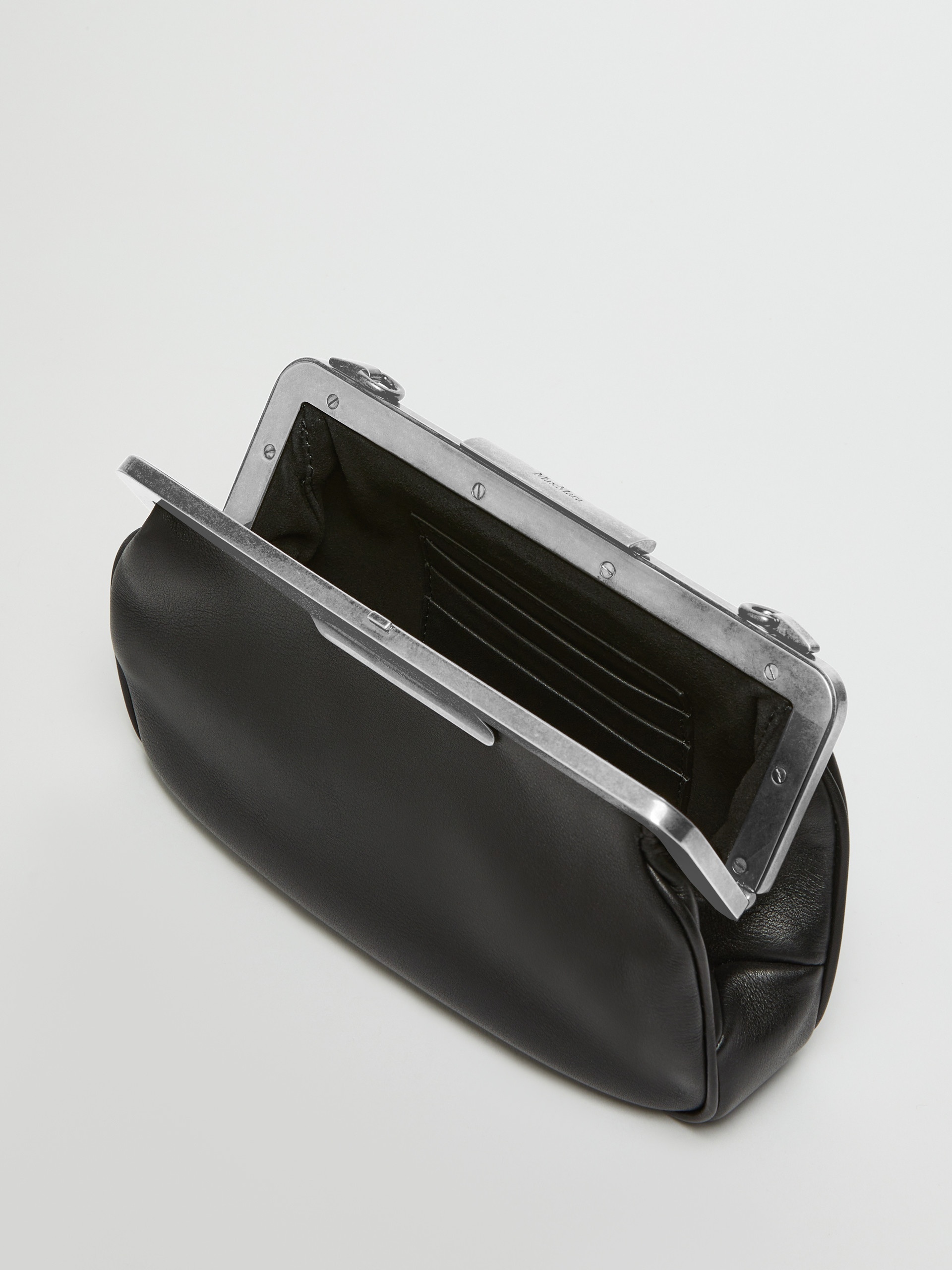 MAXMARACLASPXS Extra-small leather clutch bag - 5