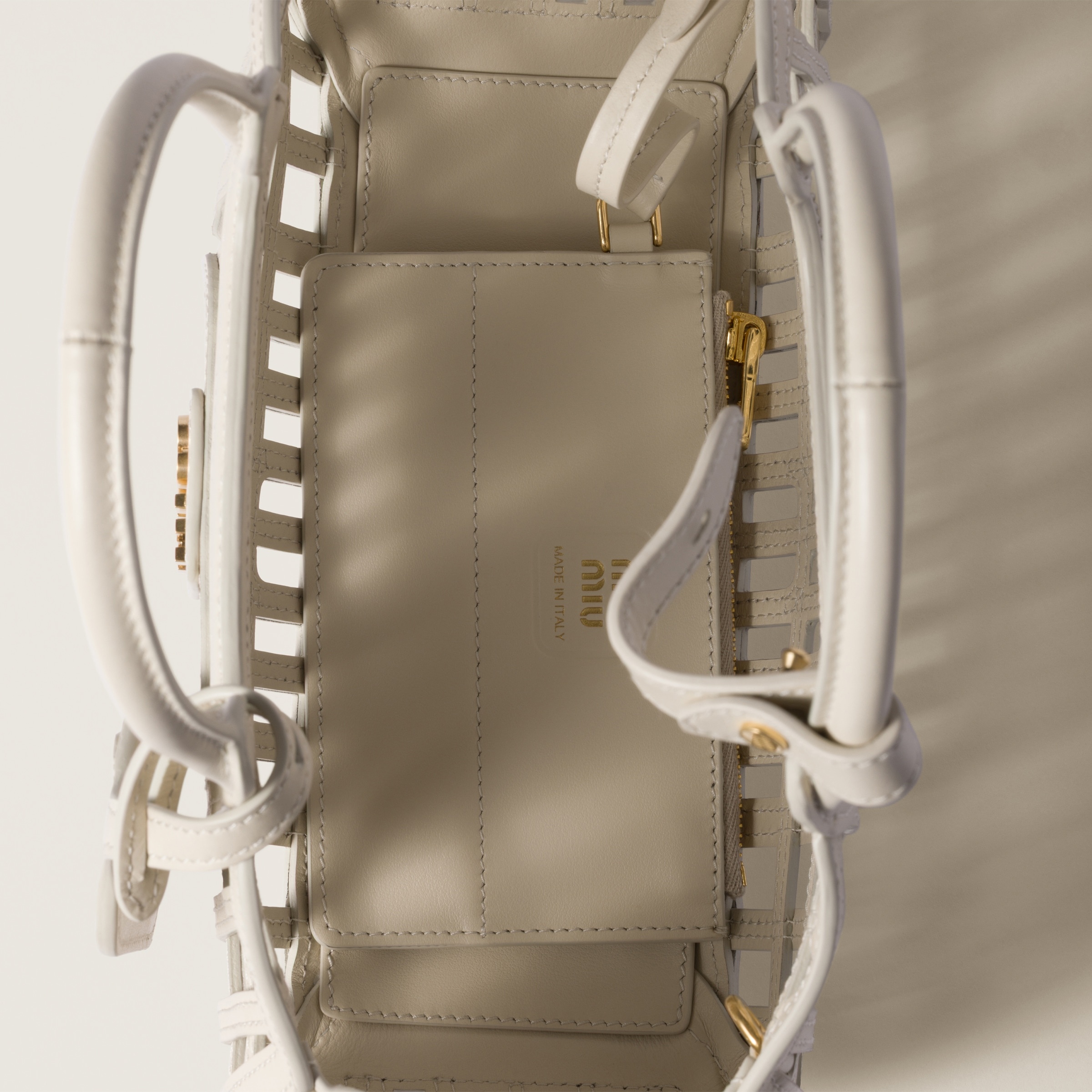 Leather handbag - 4