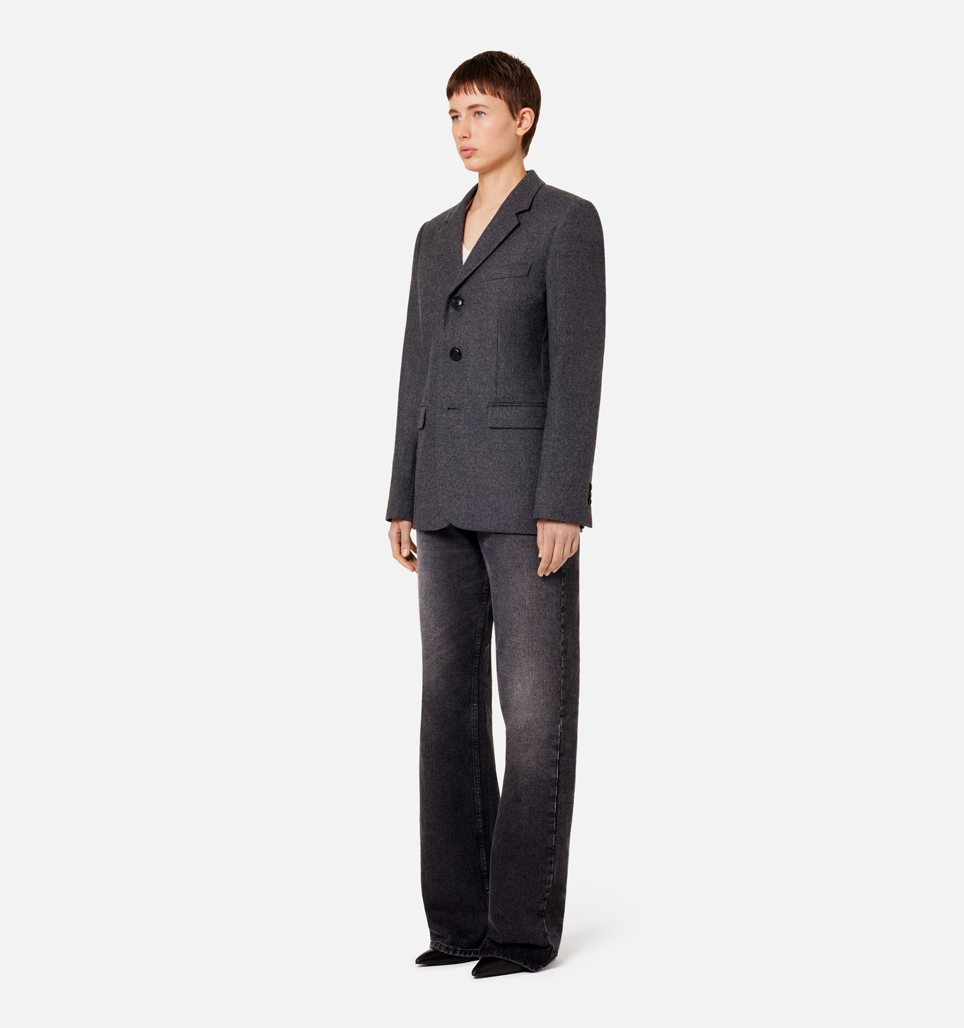 Three Buttons Jacket - 4