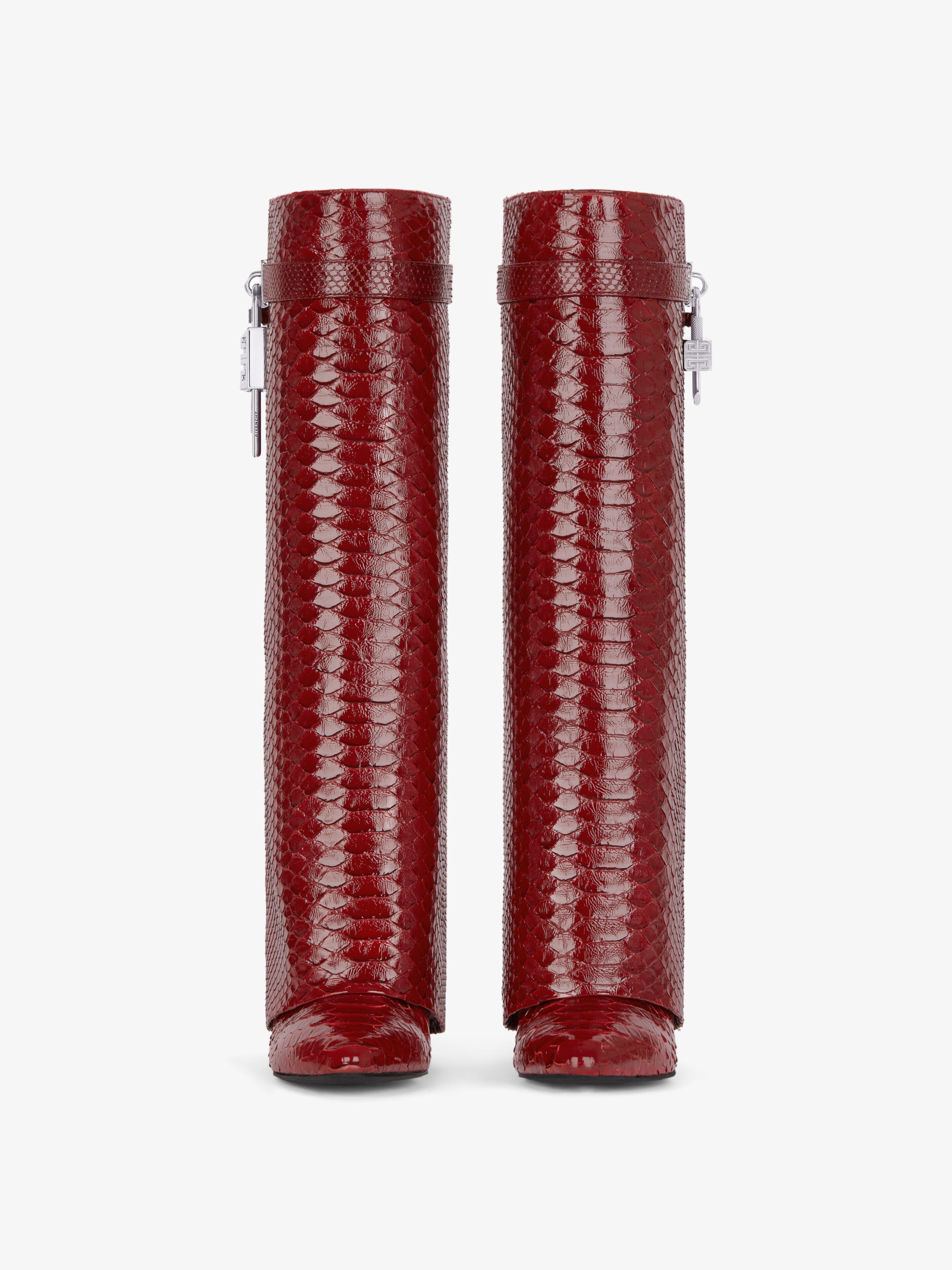 SHARK LOCK BOOTS IN PYTHON - 3