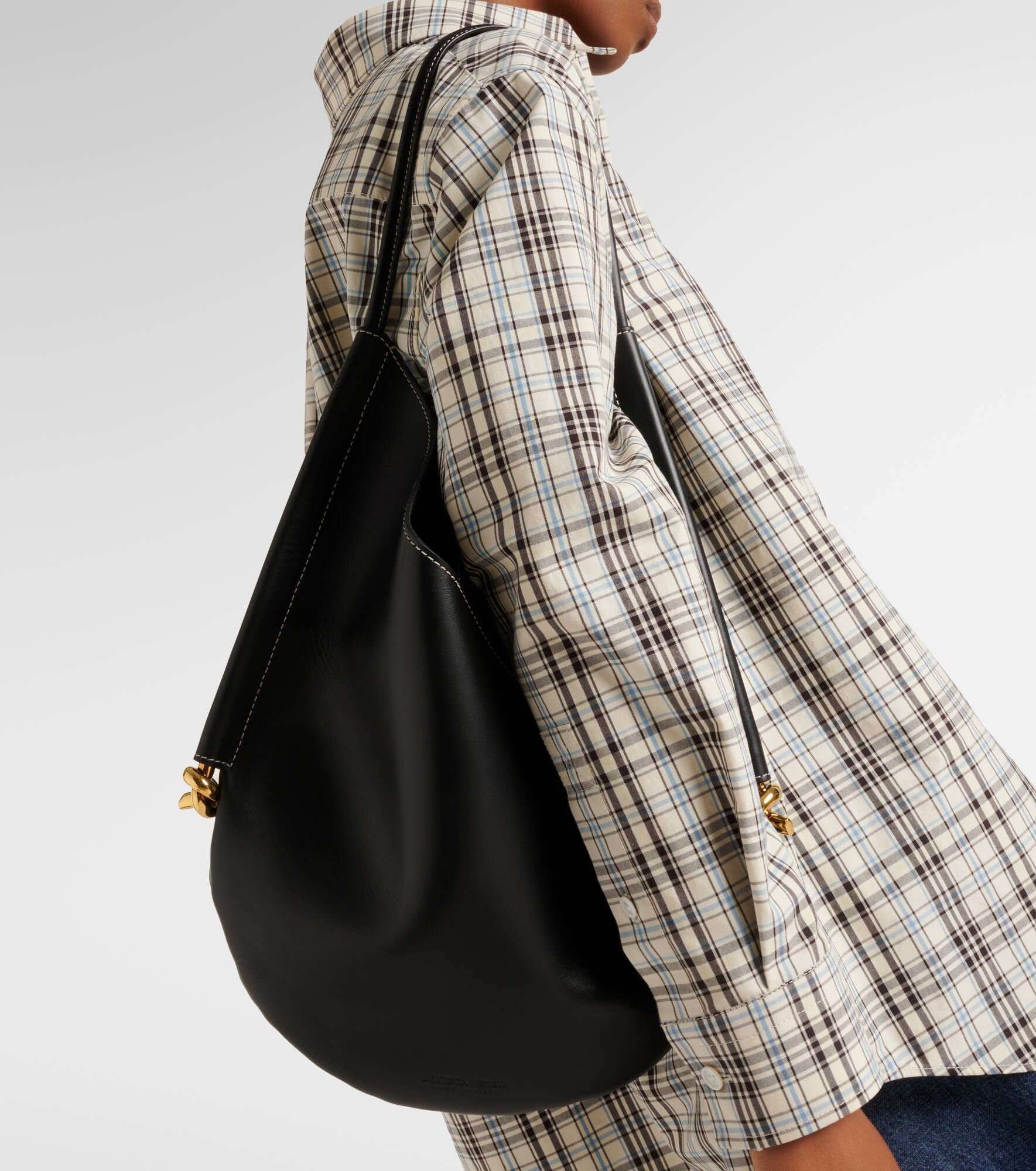 Solstice Medium leather shoulder bag - 7