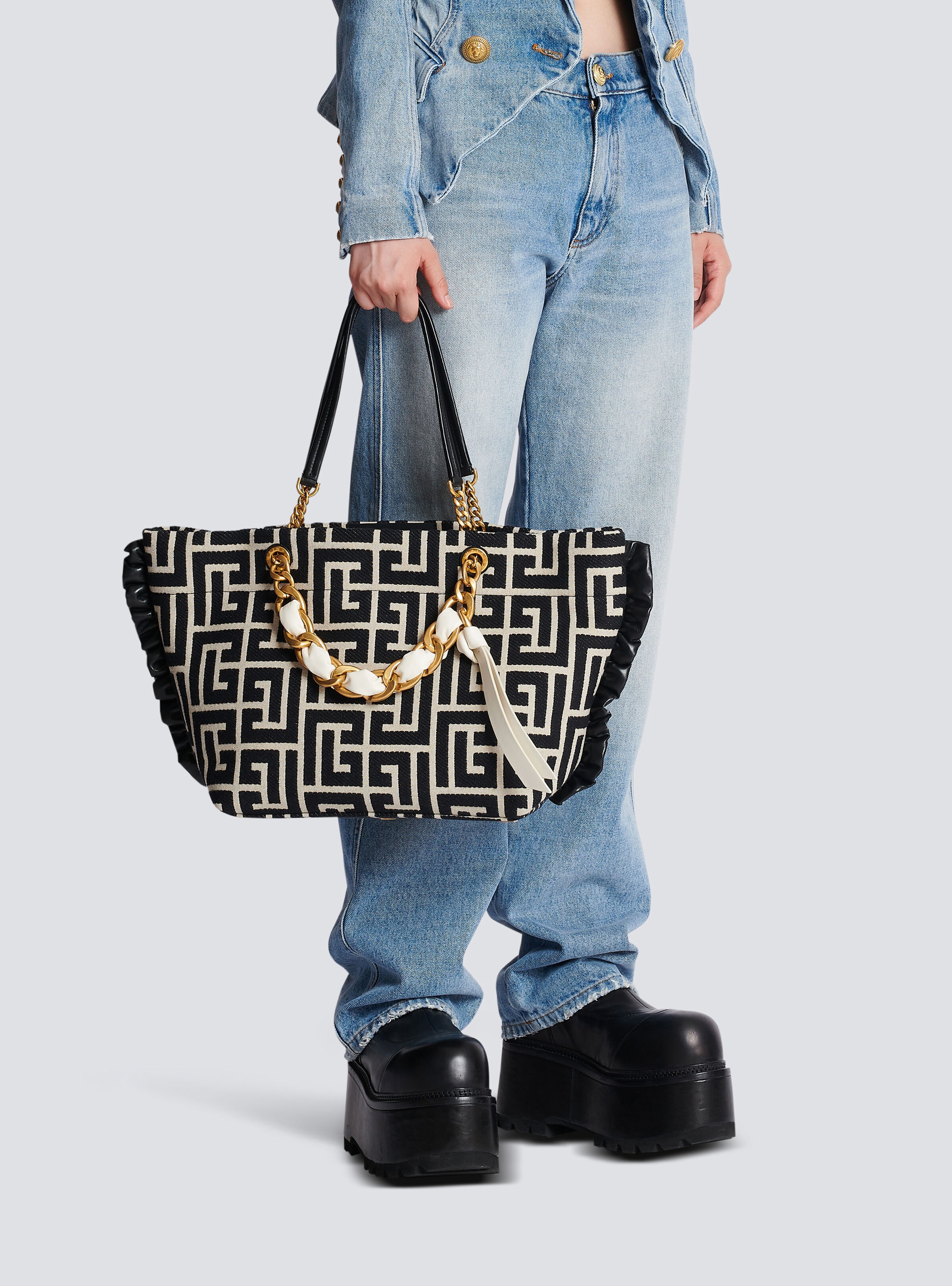 1945 Soft Tote bag with jacquard monogram - 9