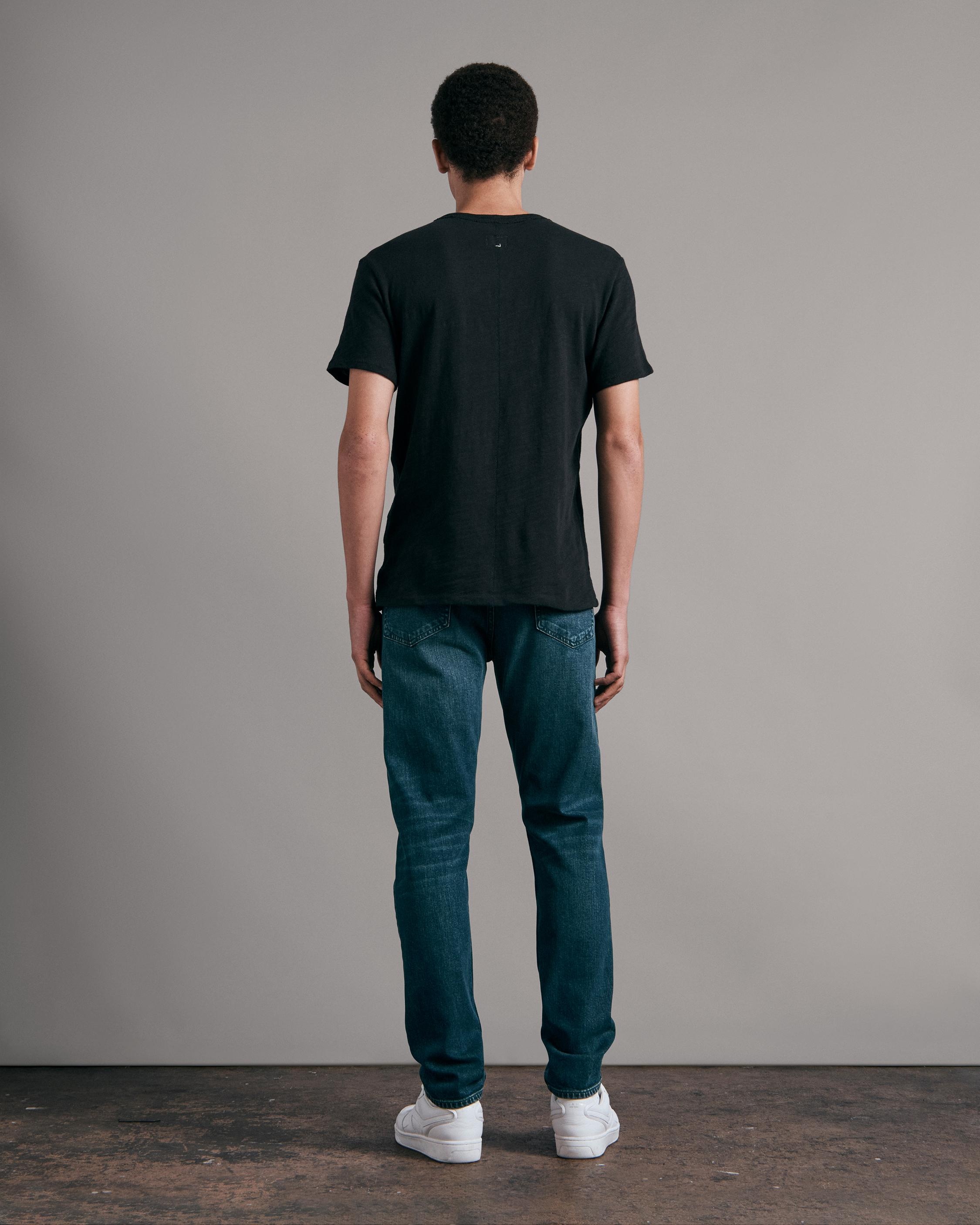 Fit 2 - Edgewood
Slim Fit Dark Indigo Authentic Stretch Jean - 4