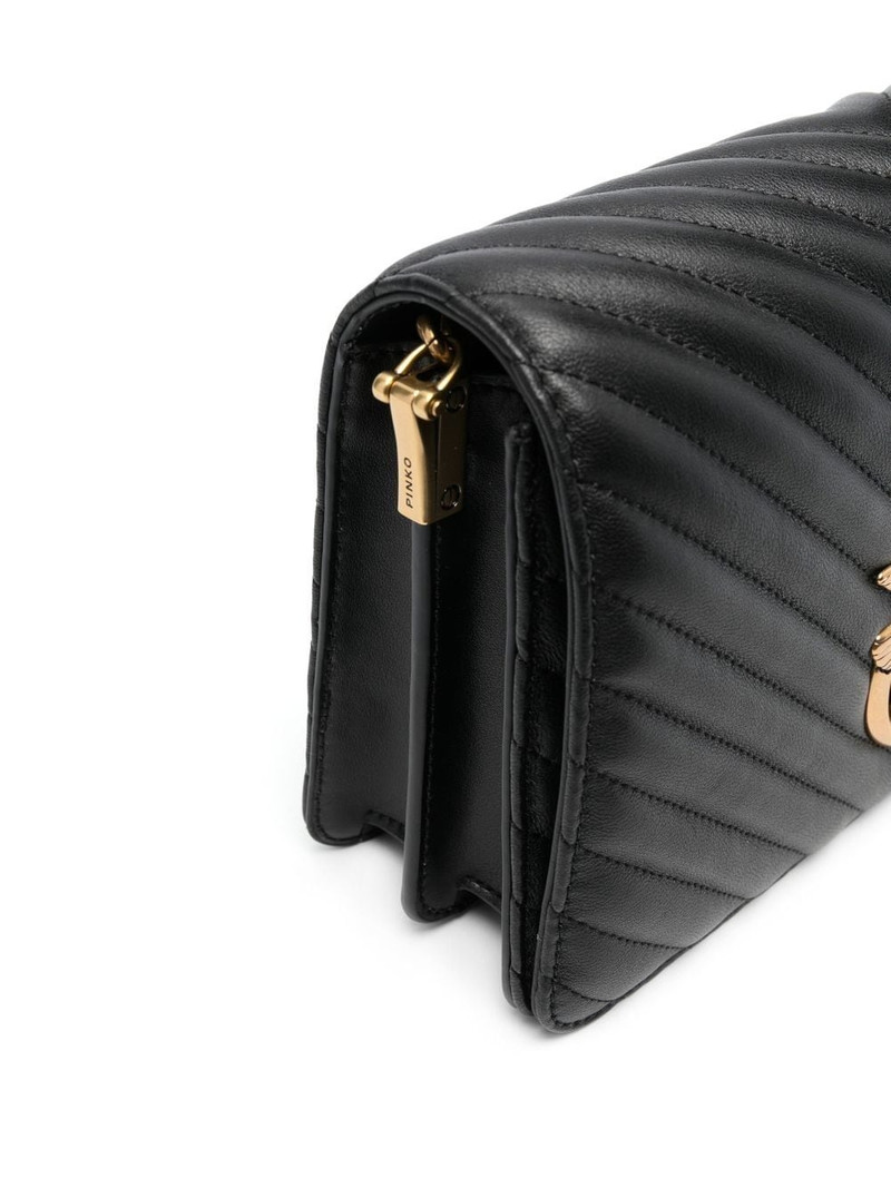 Classic Click V-quilted Love bag 4