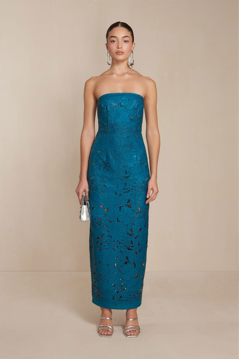 라일레 GOWN 1