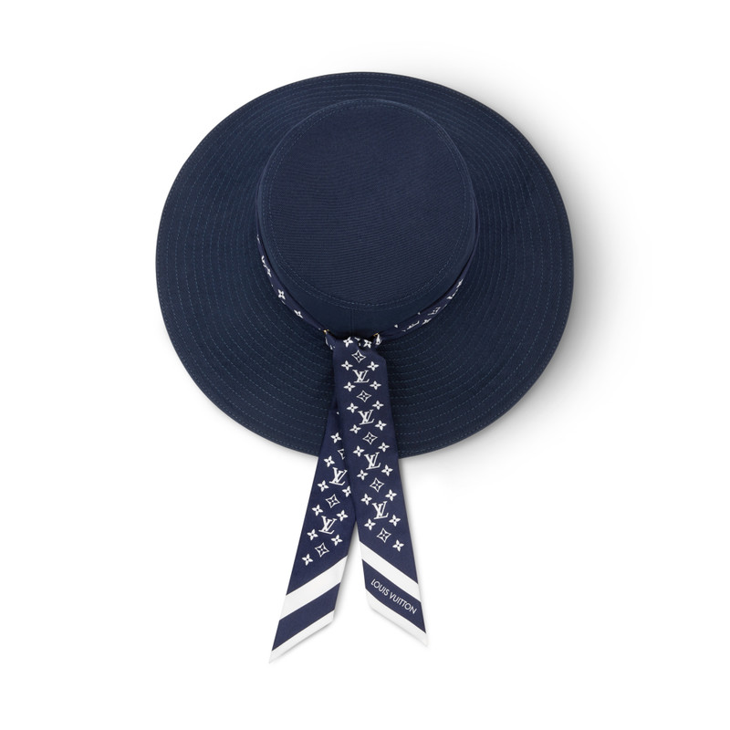 Monogram Silhouette Capeline 4