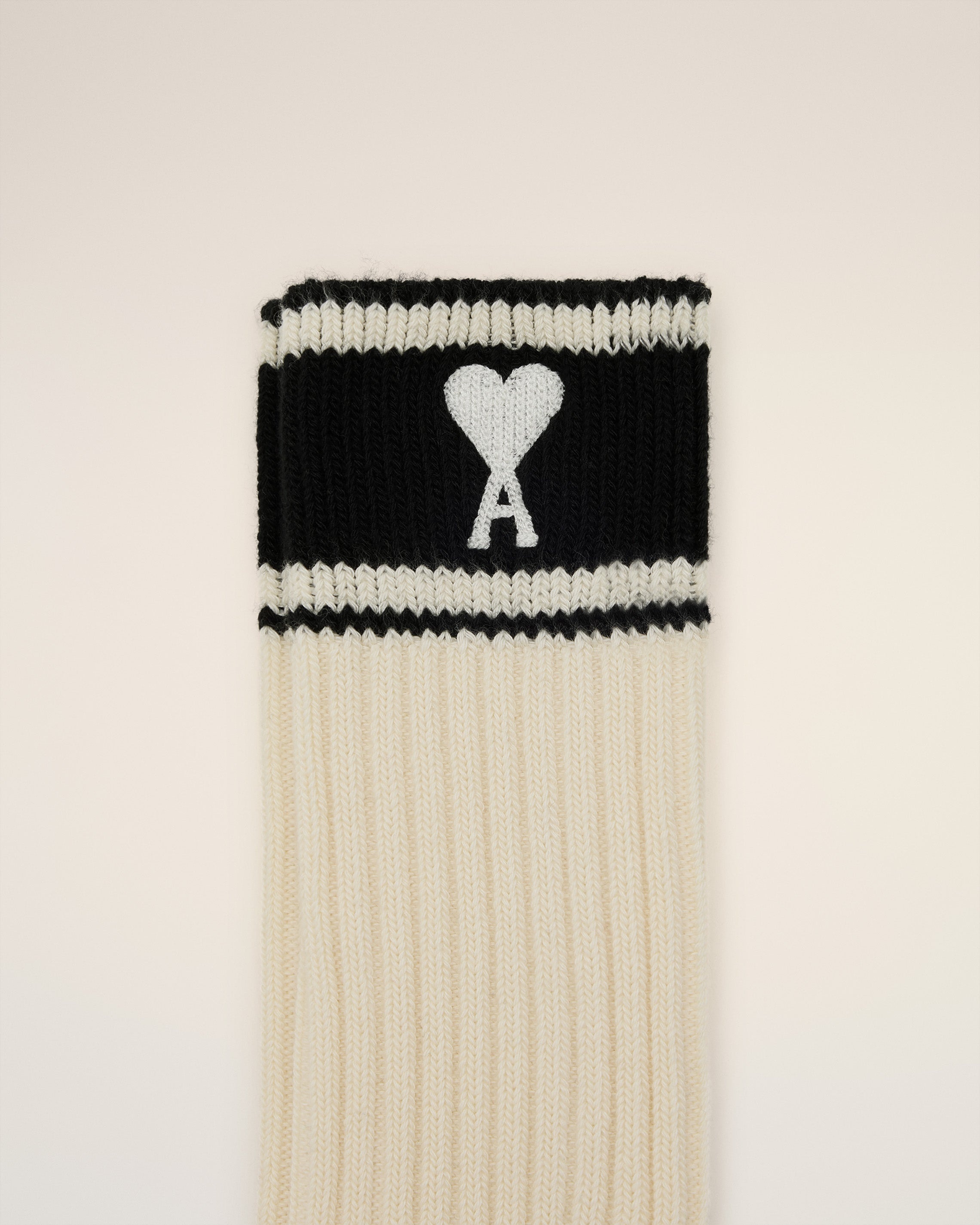 【関税込】AMI PARISアミパリス Ami de Coeur Striped Socks AMI Paris AMI DE COEUR STRIPED SOCKS Black | BSTN Store