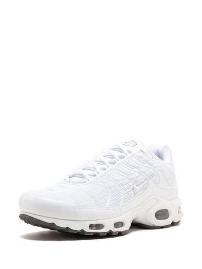 Nike Air Max Plus sneakers outlook