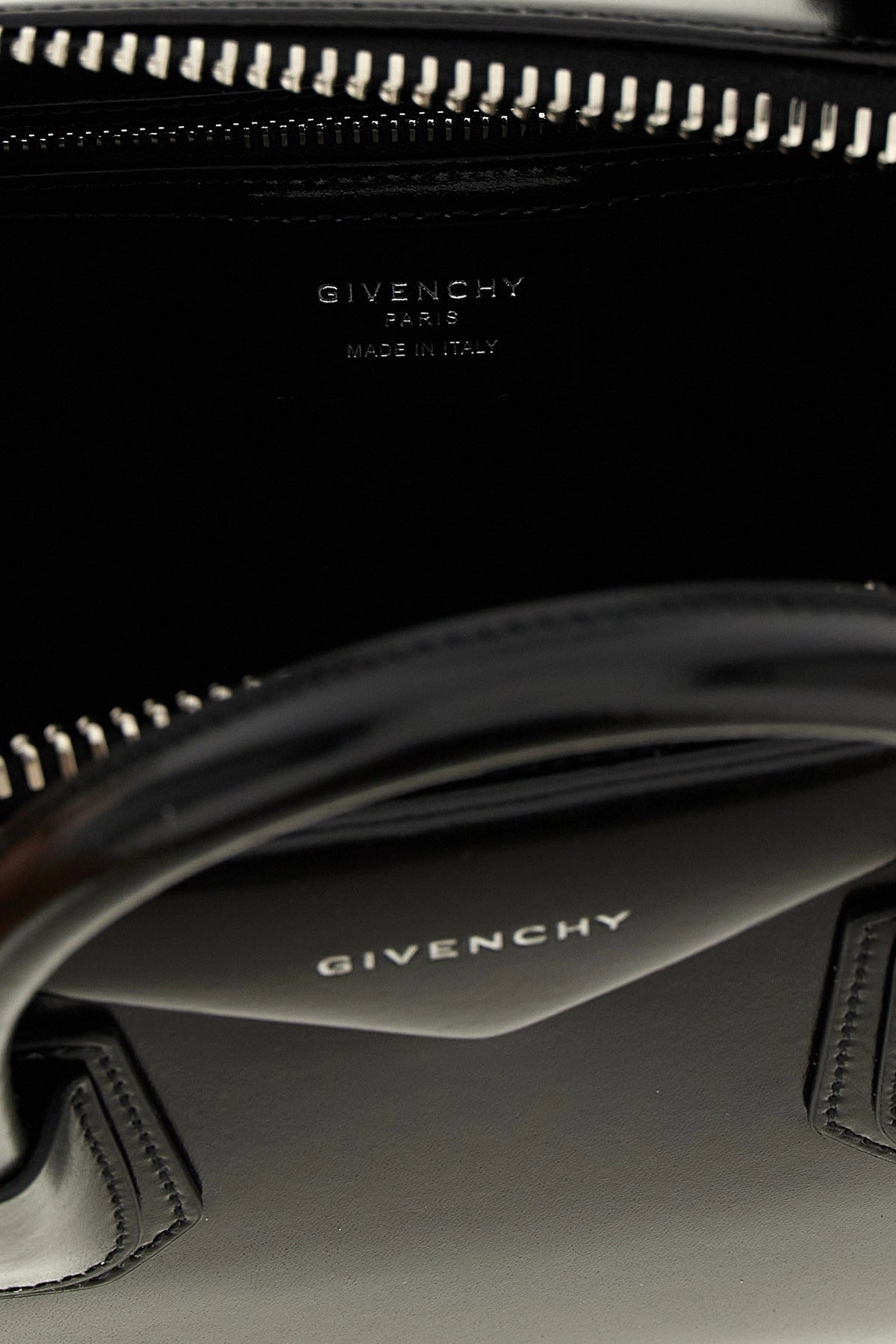 Givenchy Women 'Antigona' Small Handbag - 5