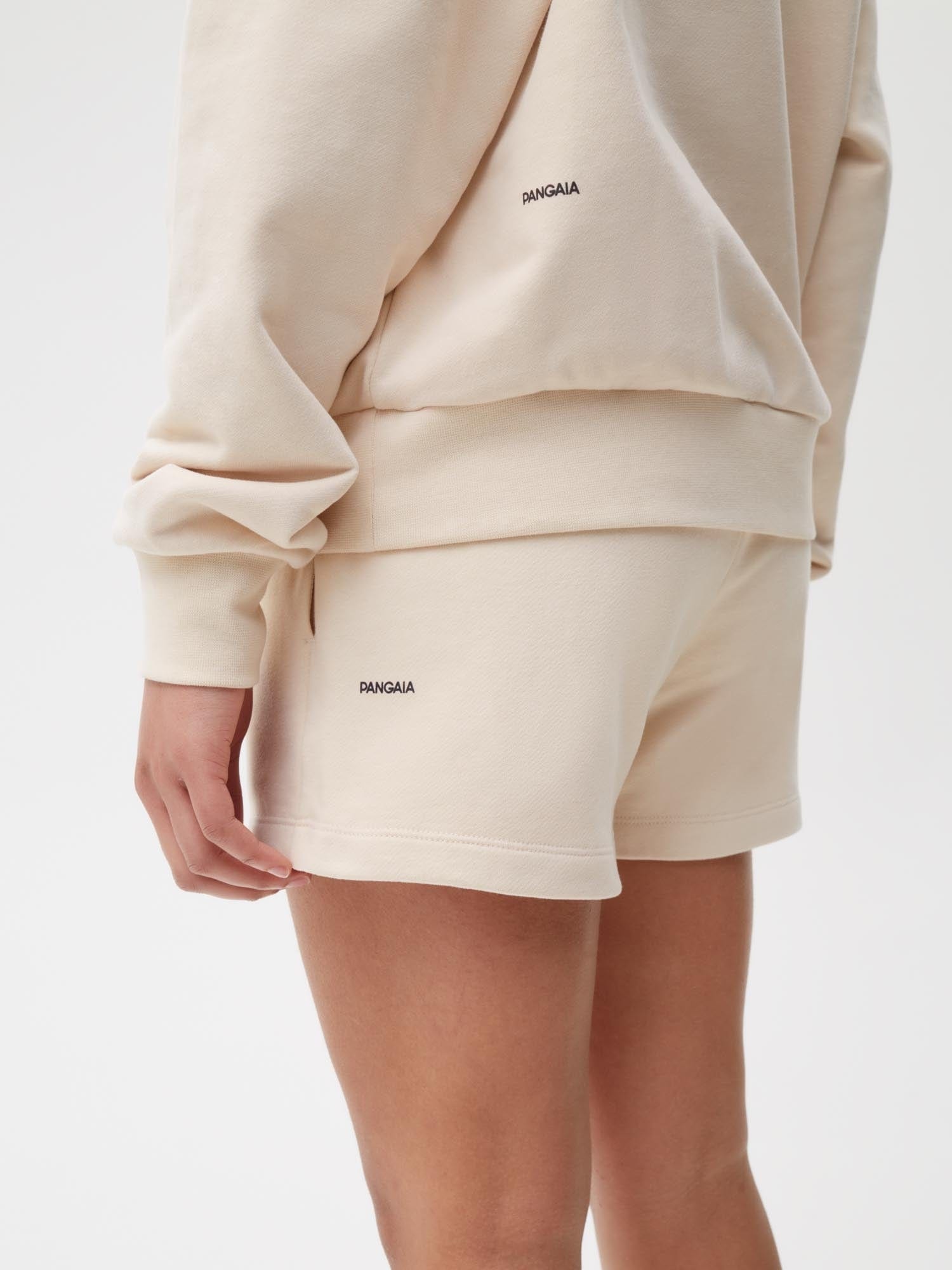 Womens 365 Midweight Shorts - Sand - 4