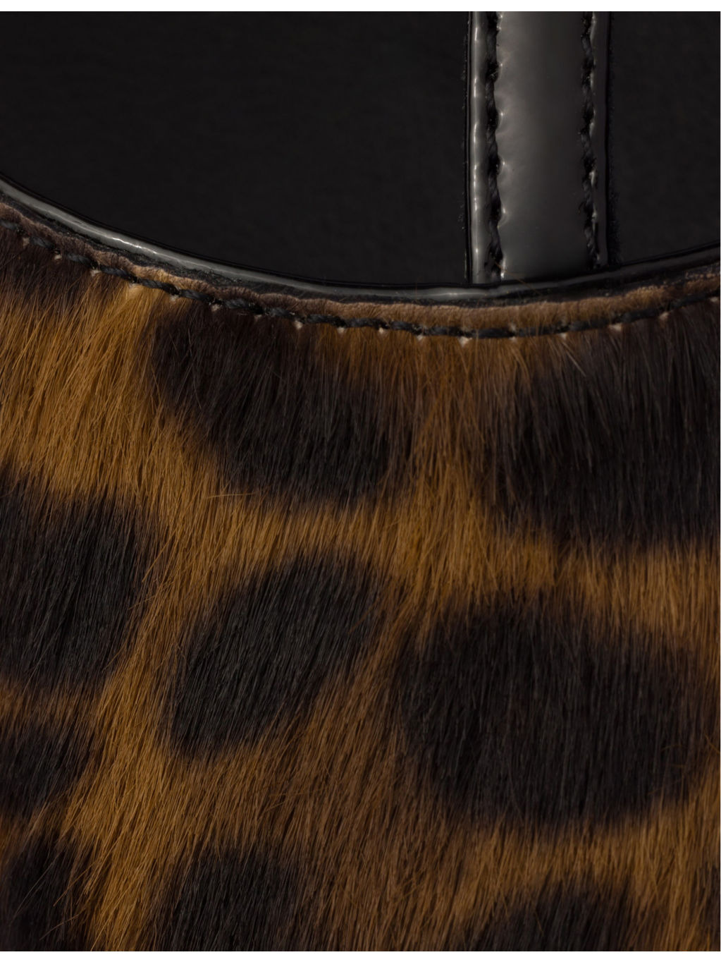 Logo-plaque leopard leather heeled courts - 5