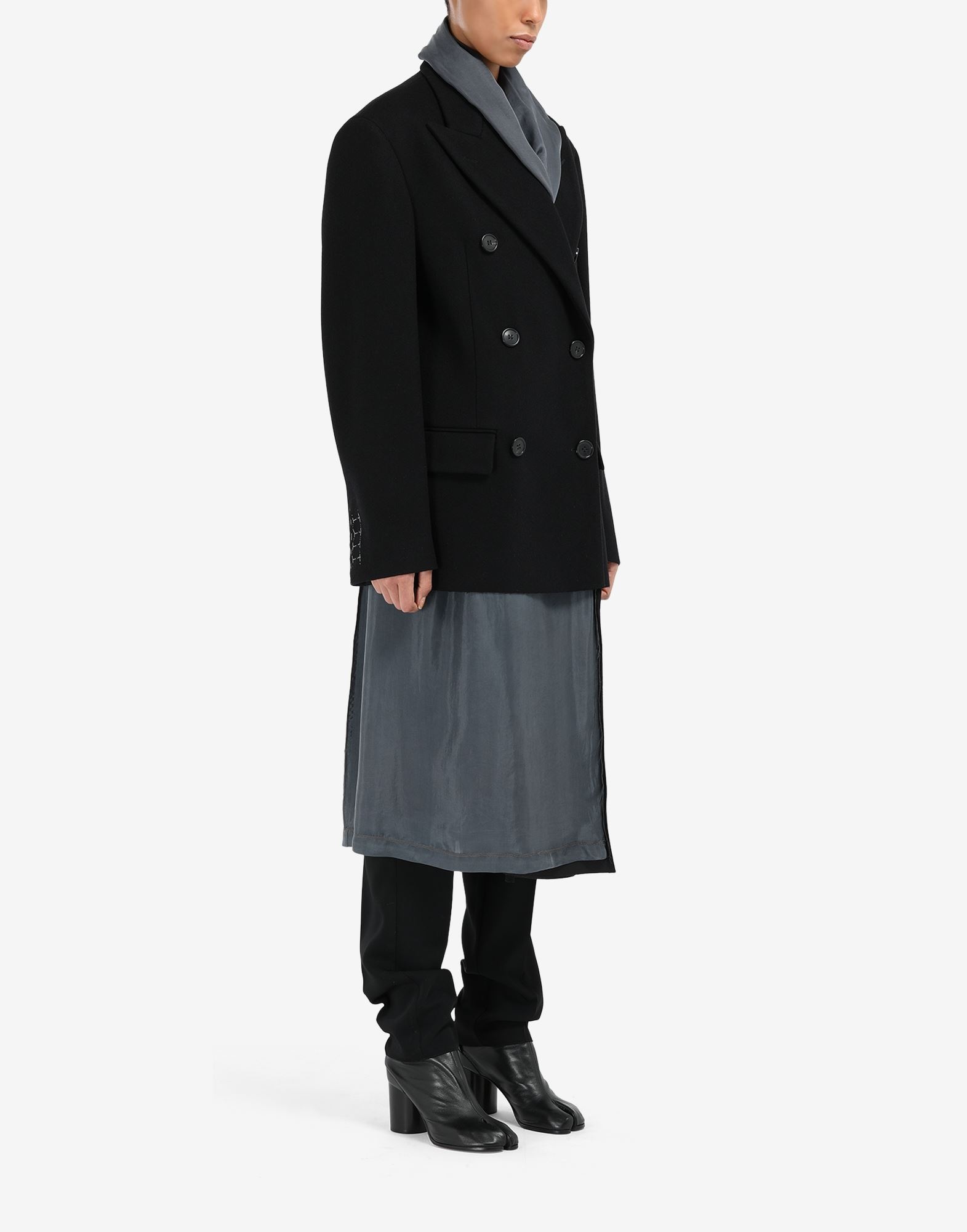 'Anonymity of the lining' coat - 3